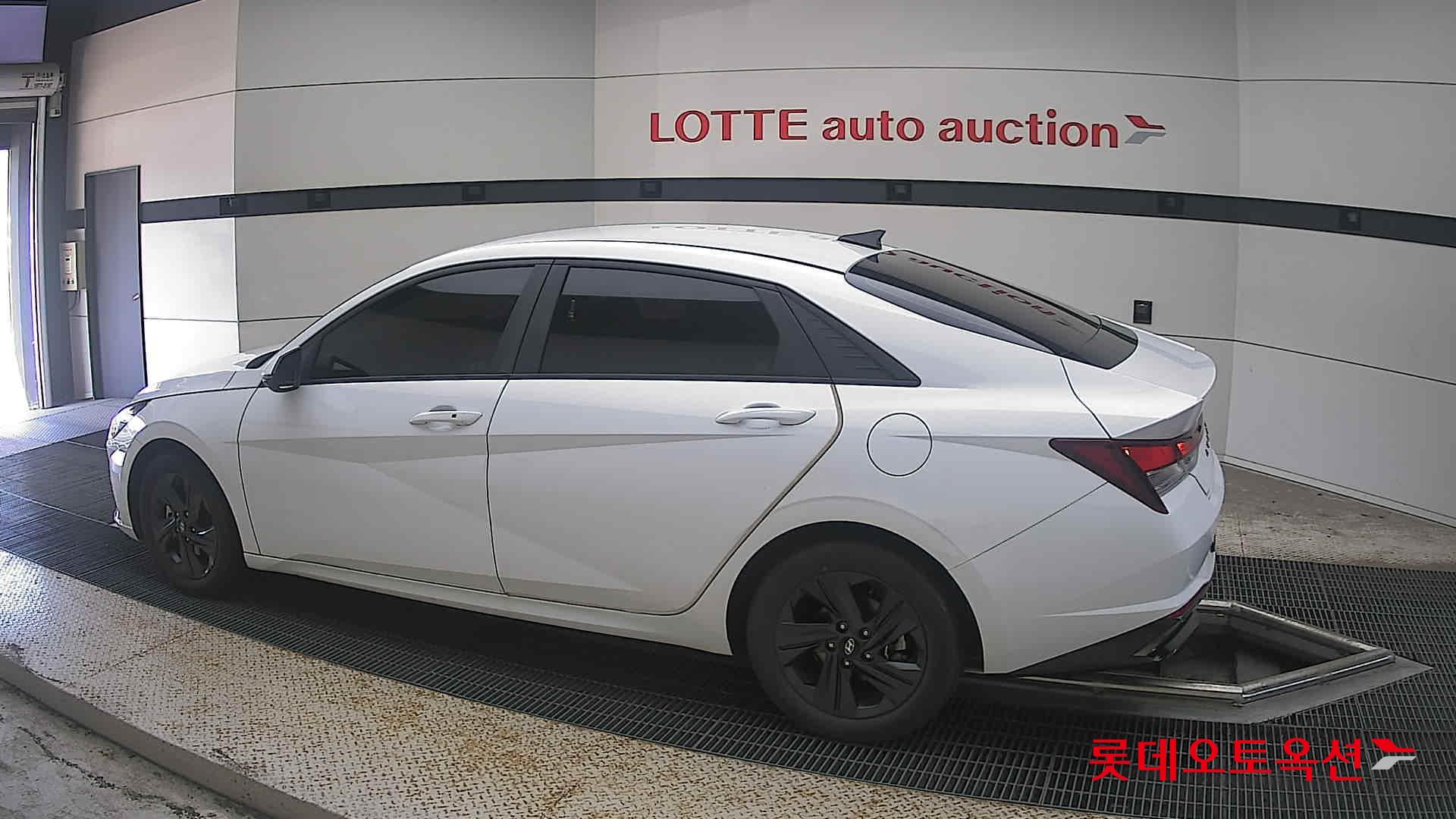 2022 - hyundai avante