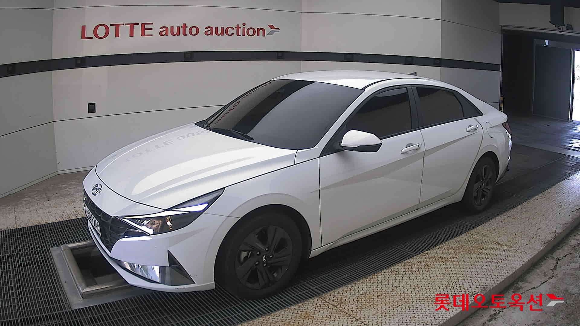 2022 - hyundai avante