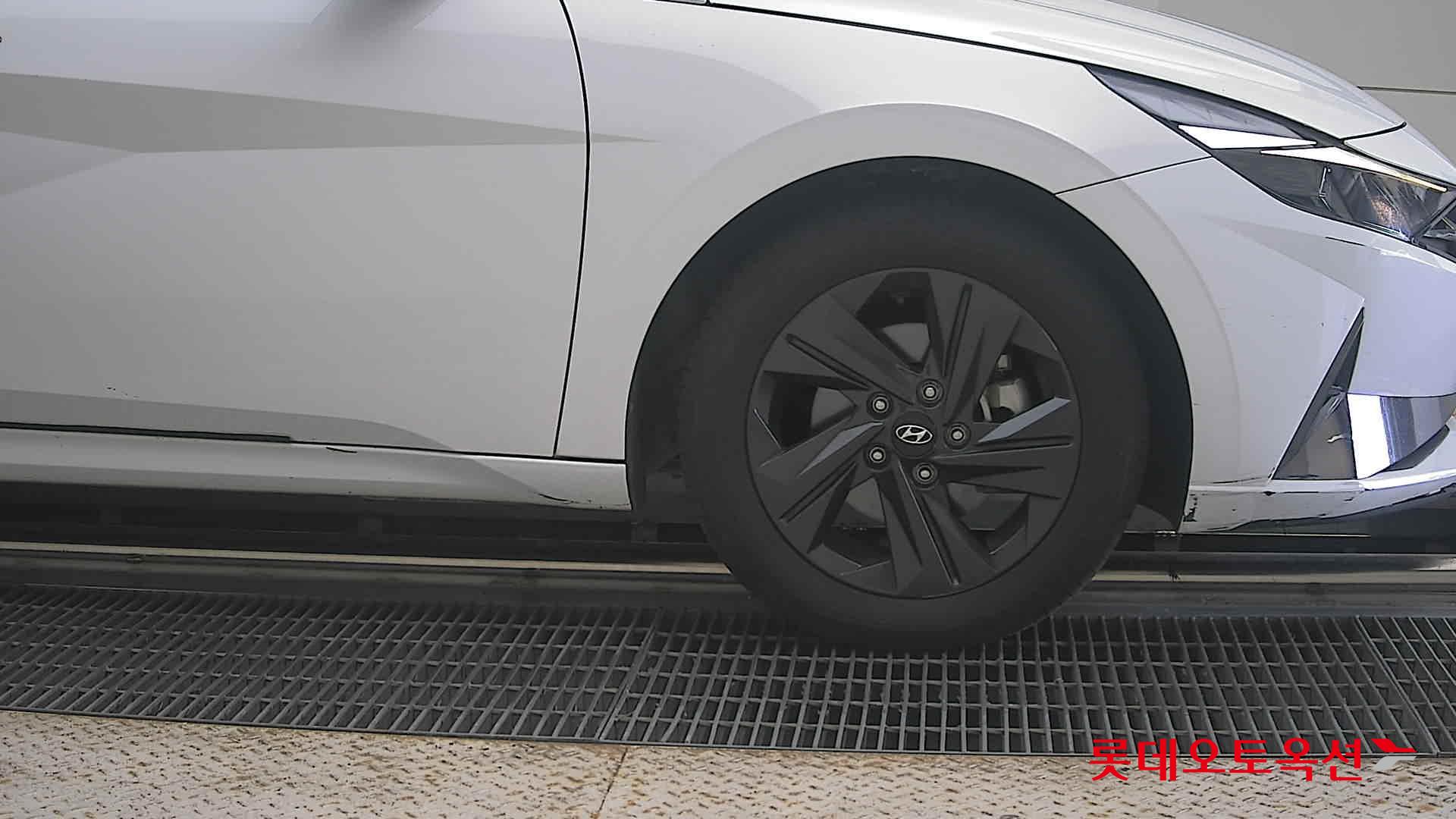 2022 - hyundai avante