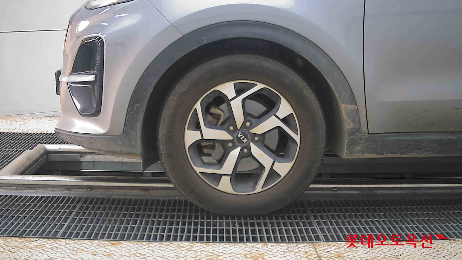 2021 - kia sportage