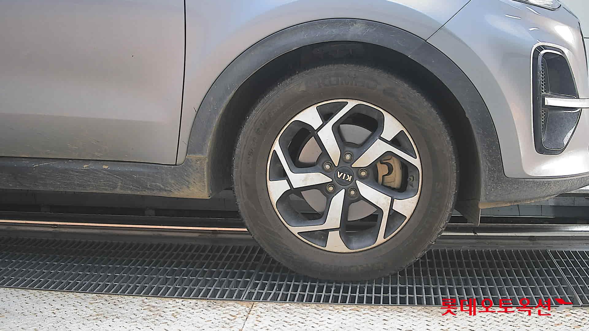 2021 - kia sportage