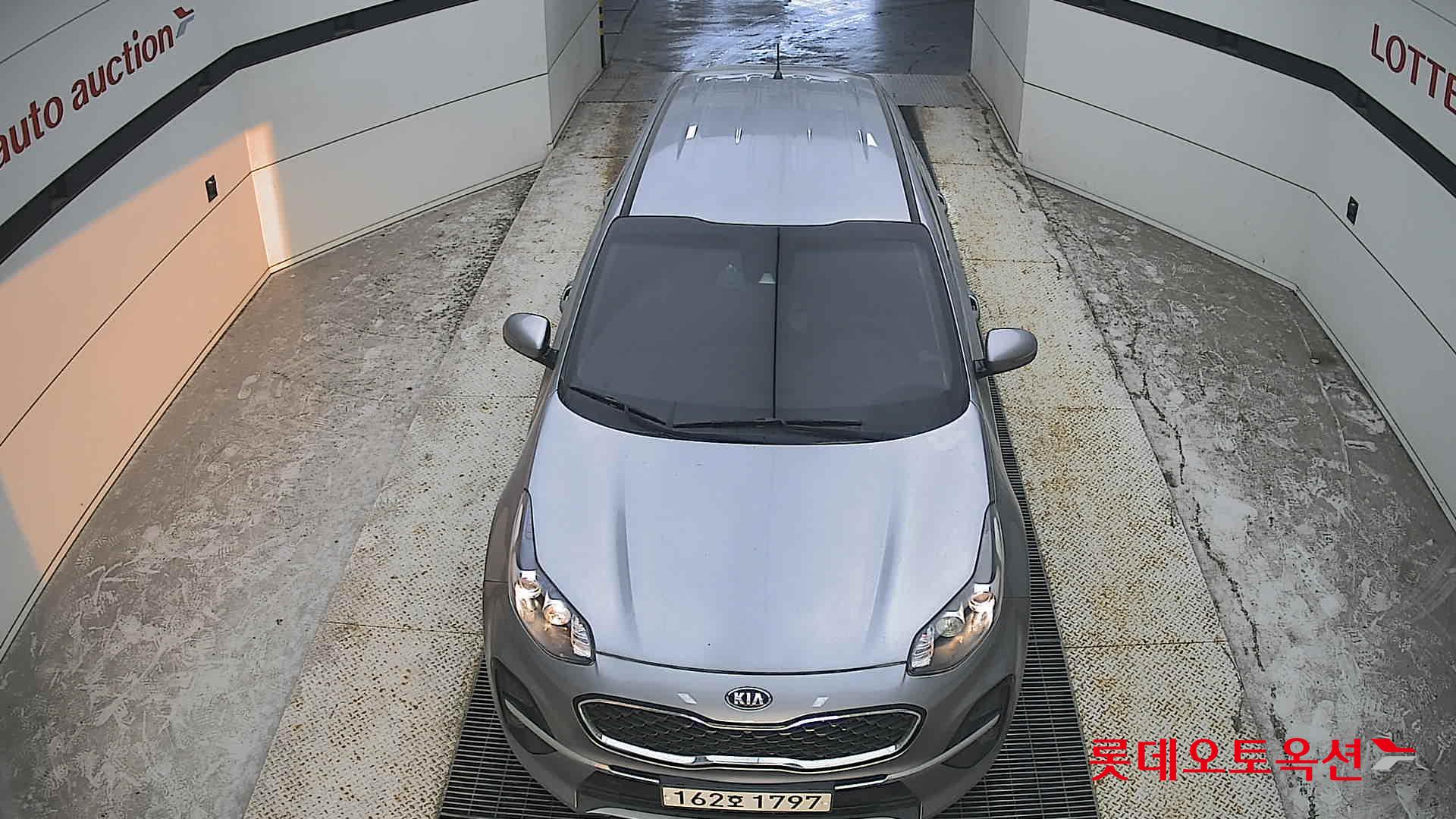 2021 - kia sportage
