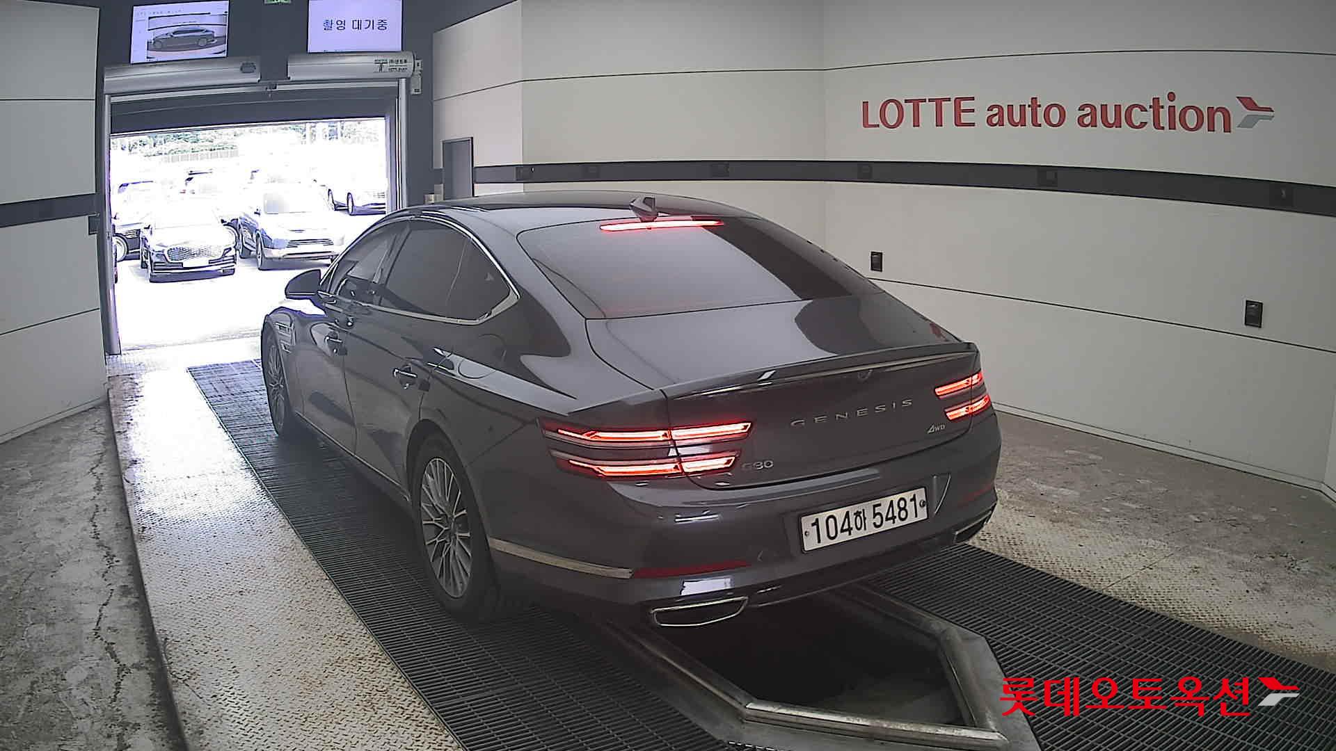 2021 - genesis g80
