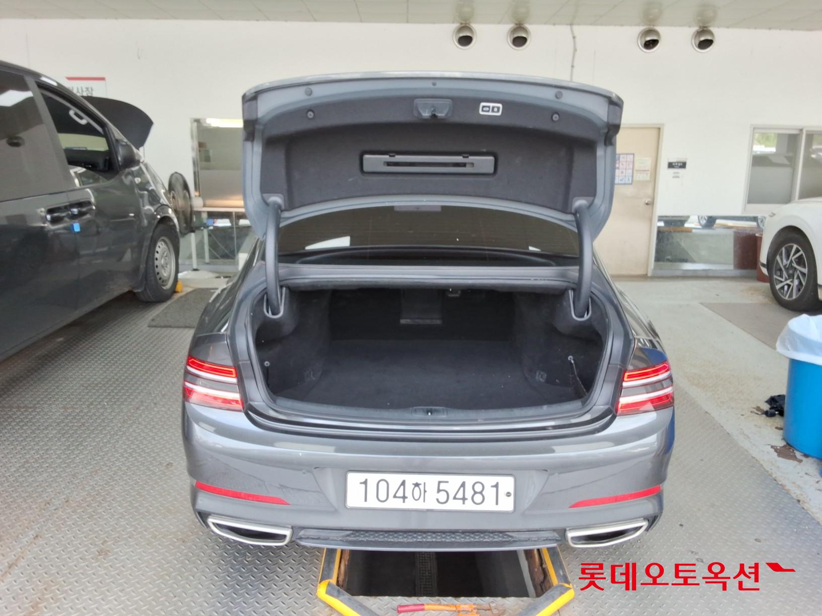 2021 - genesis g80