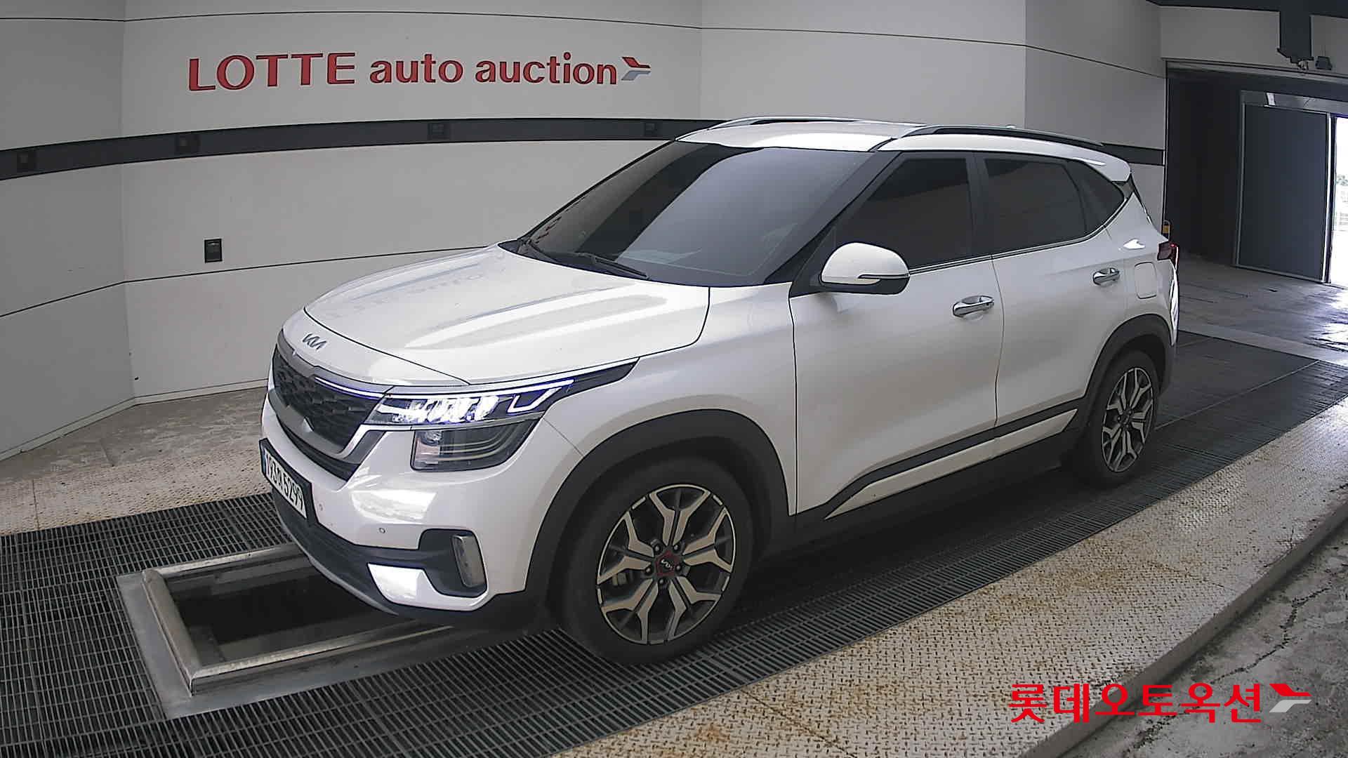 2023 - kia seltos