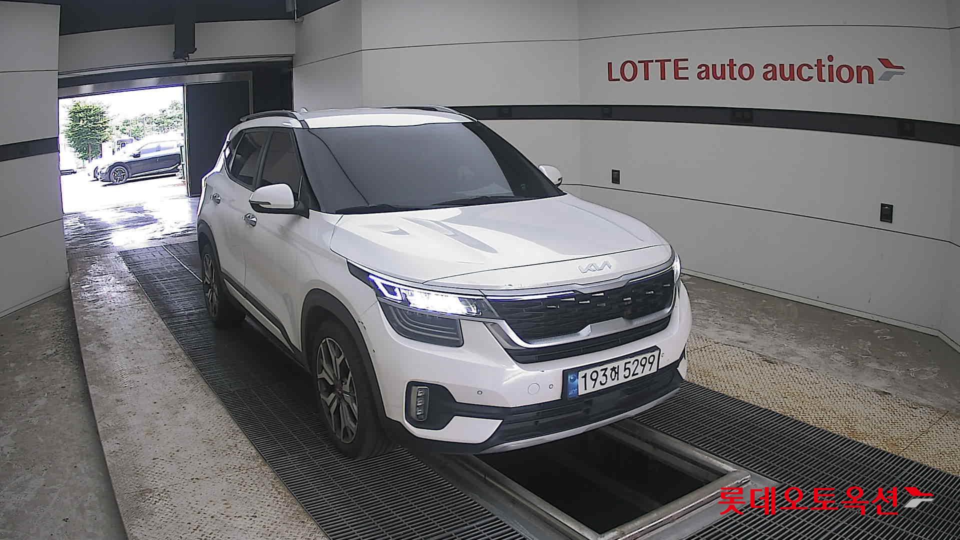 2023 - kia seltos