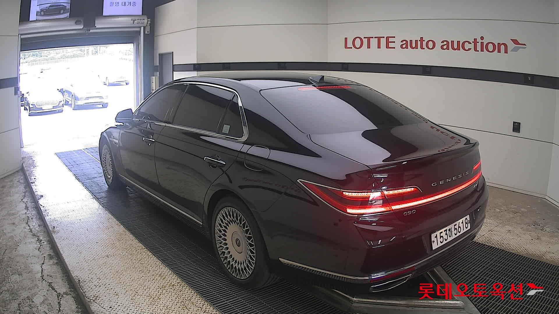 2021 - genesis g90