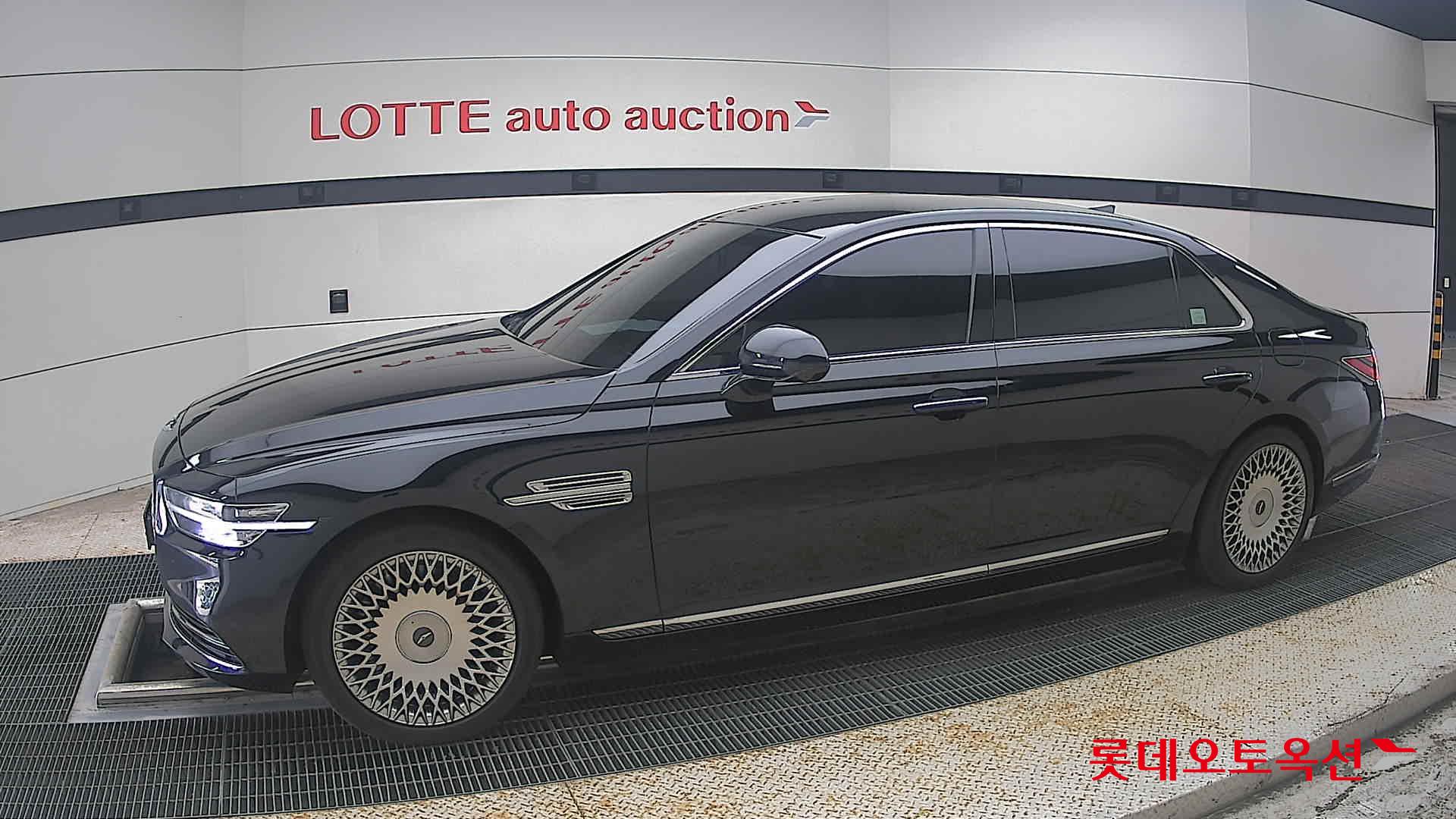 2021 - genesis g90