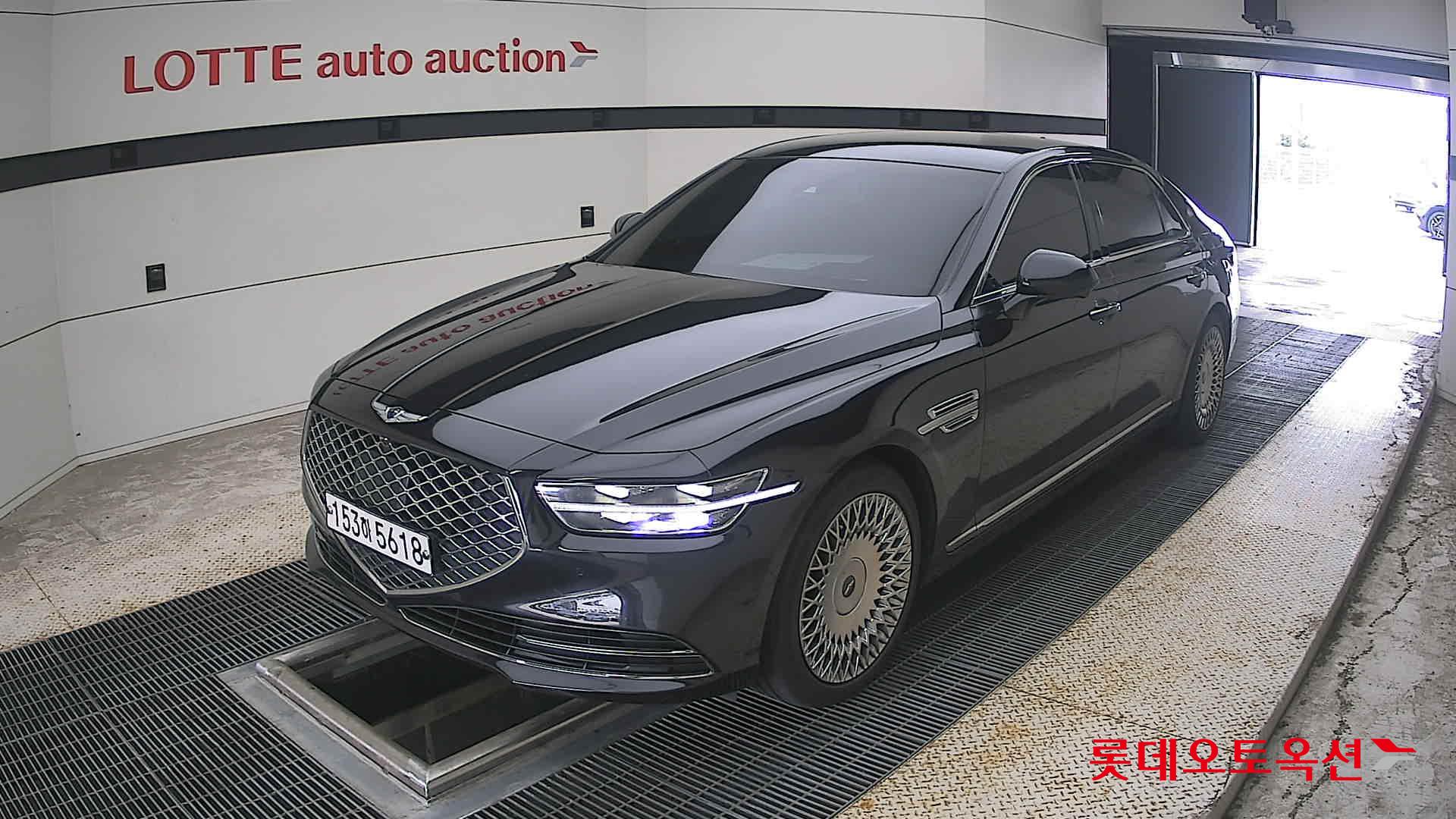 2021 - genesis g90