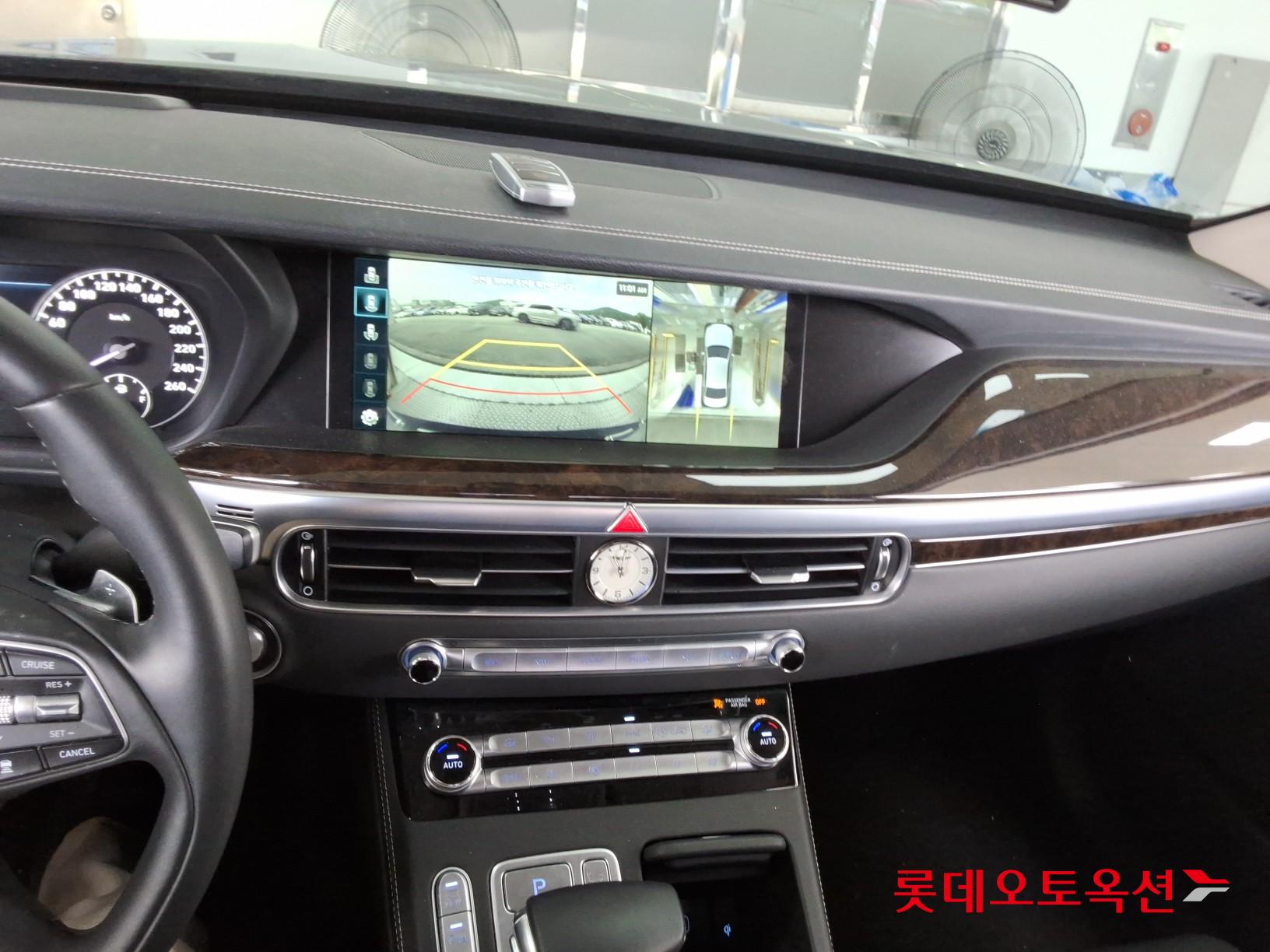 2021 - genesis g90