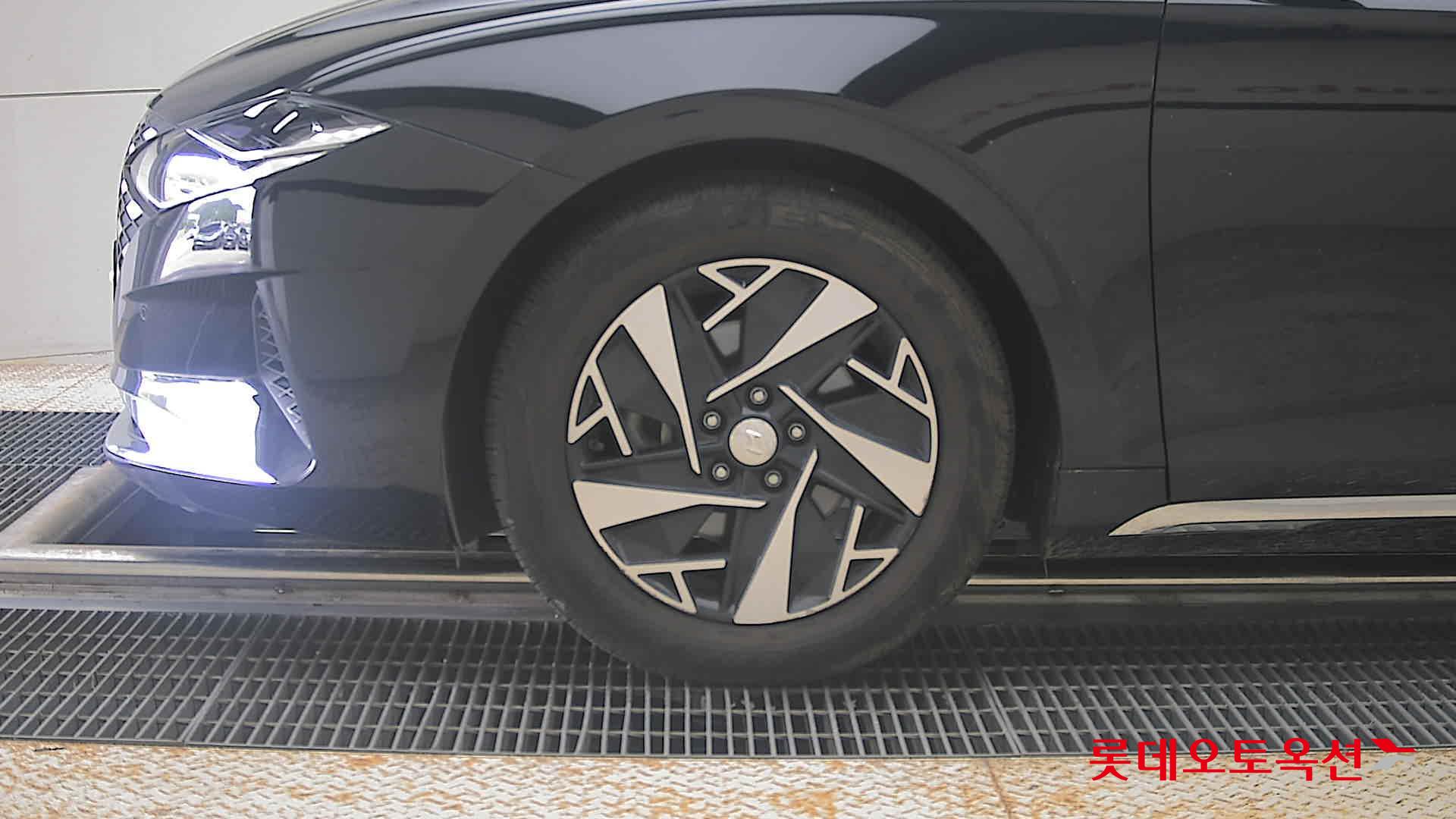 2020 - hyundai grandeur