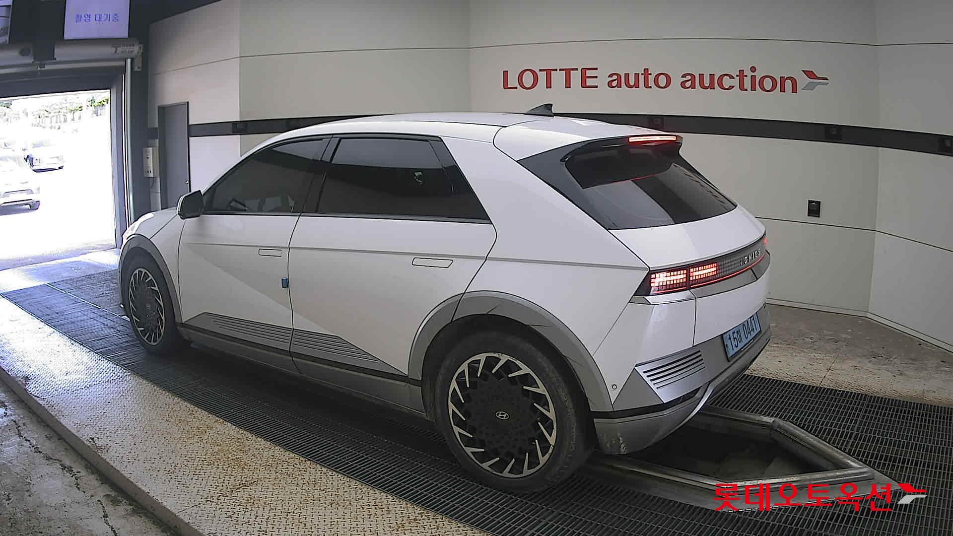 2022 - hyundai ioniq