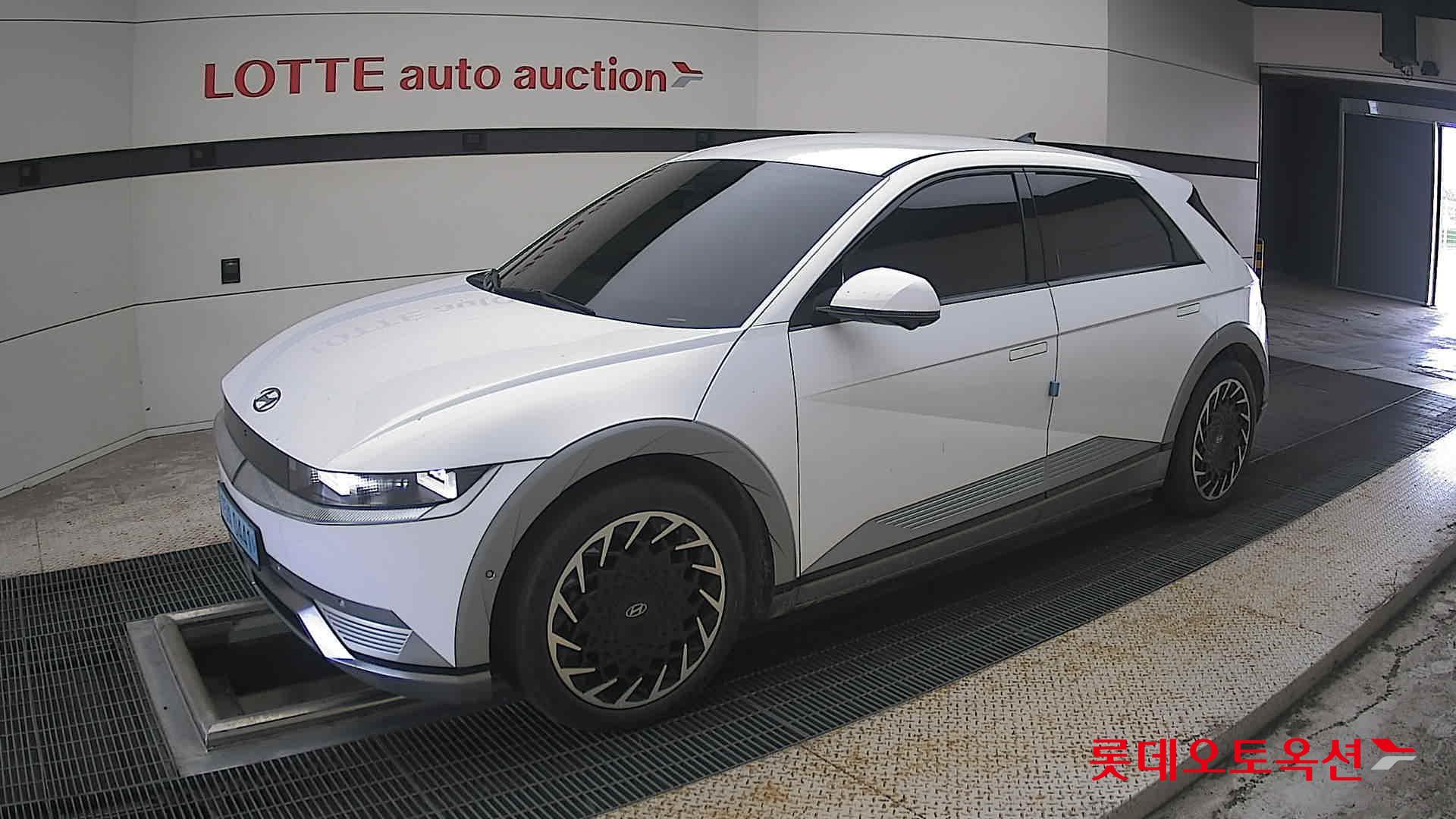2022 - hyundai ioniq