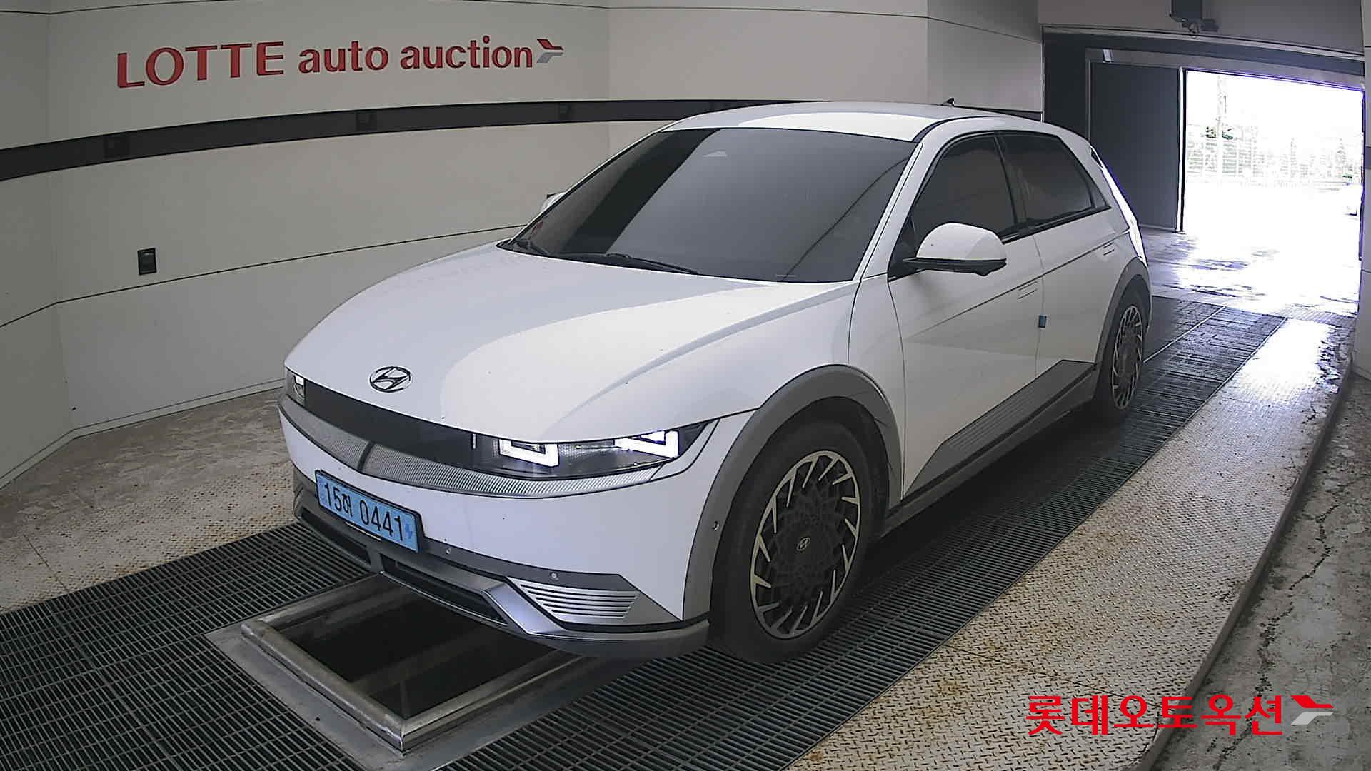 2022 - hyundai ioniq