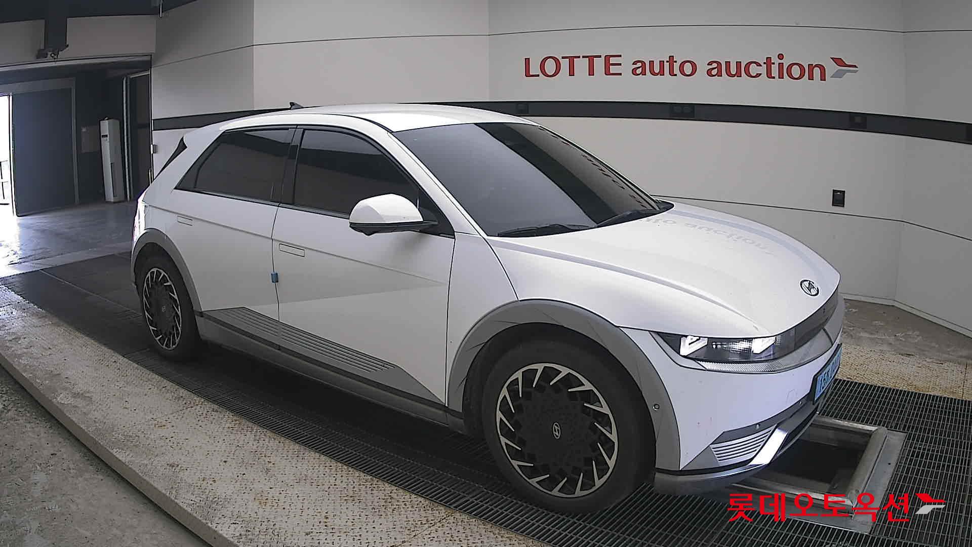 2022 - hyundai ioniq