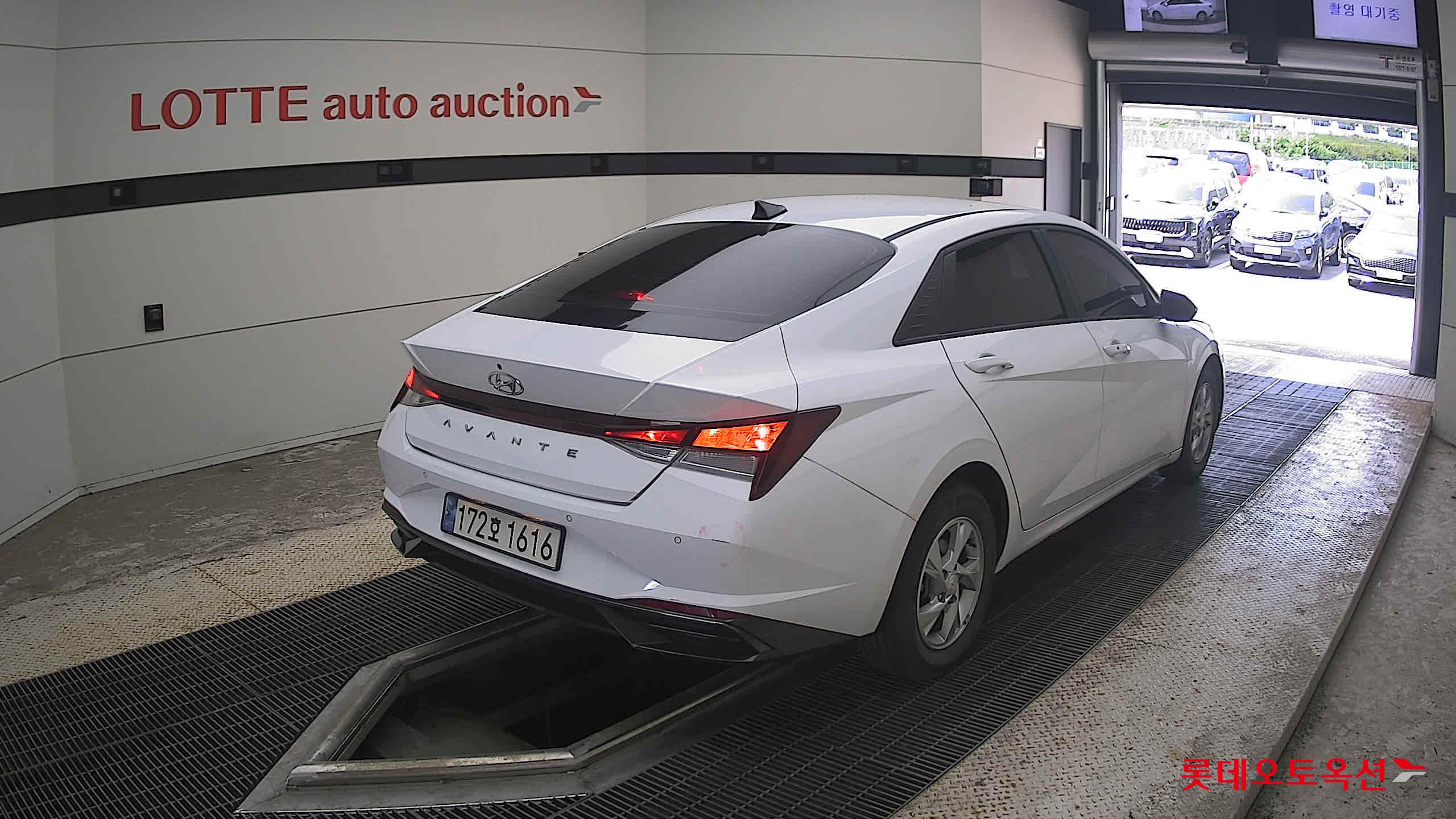 2023 - hyundai avante