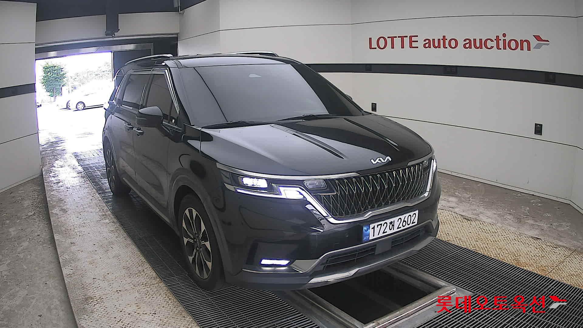 2023 - kia carnival