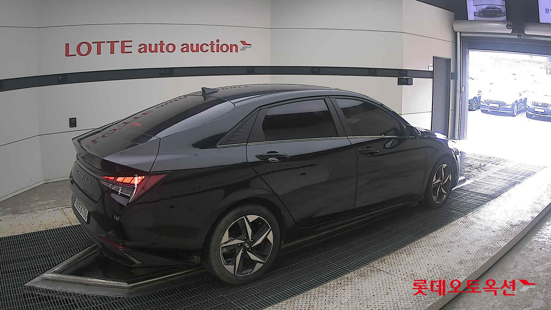 2021 - hyundai avante