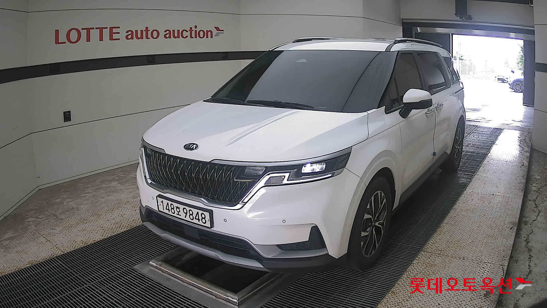 2021 - kia carnival