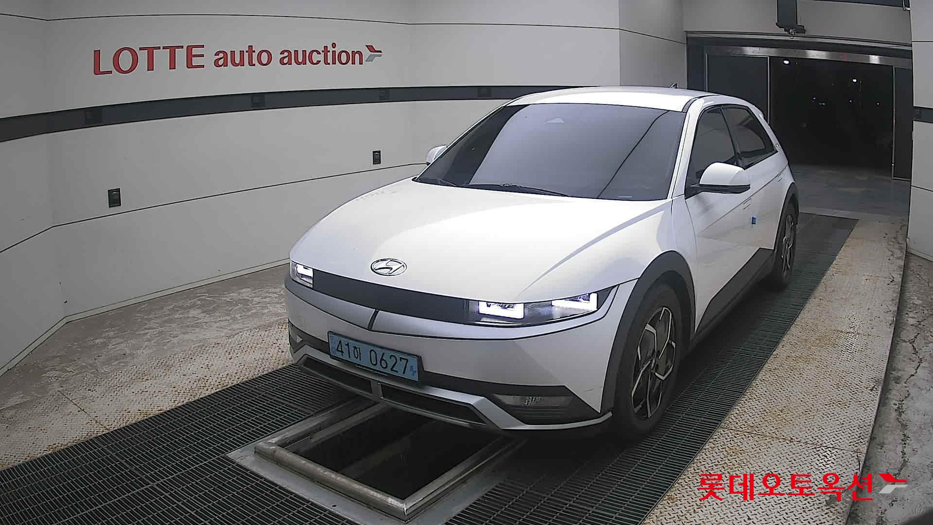 2022 - hyundai ioniq