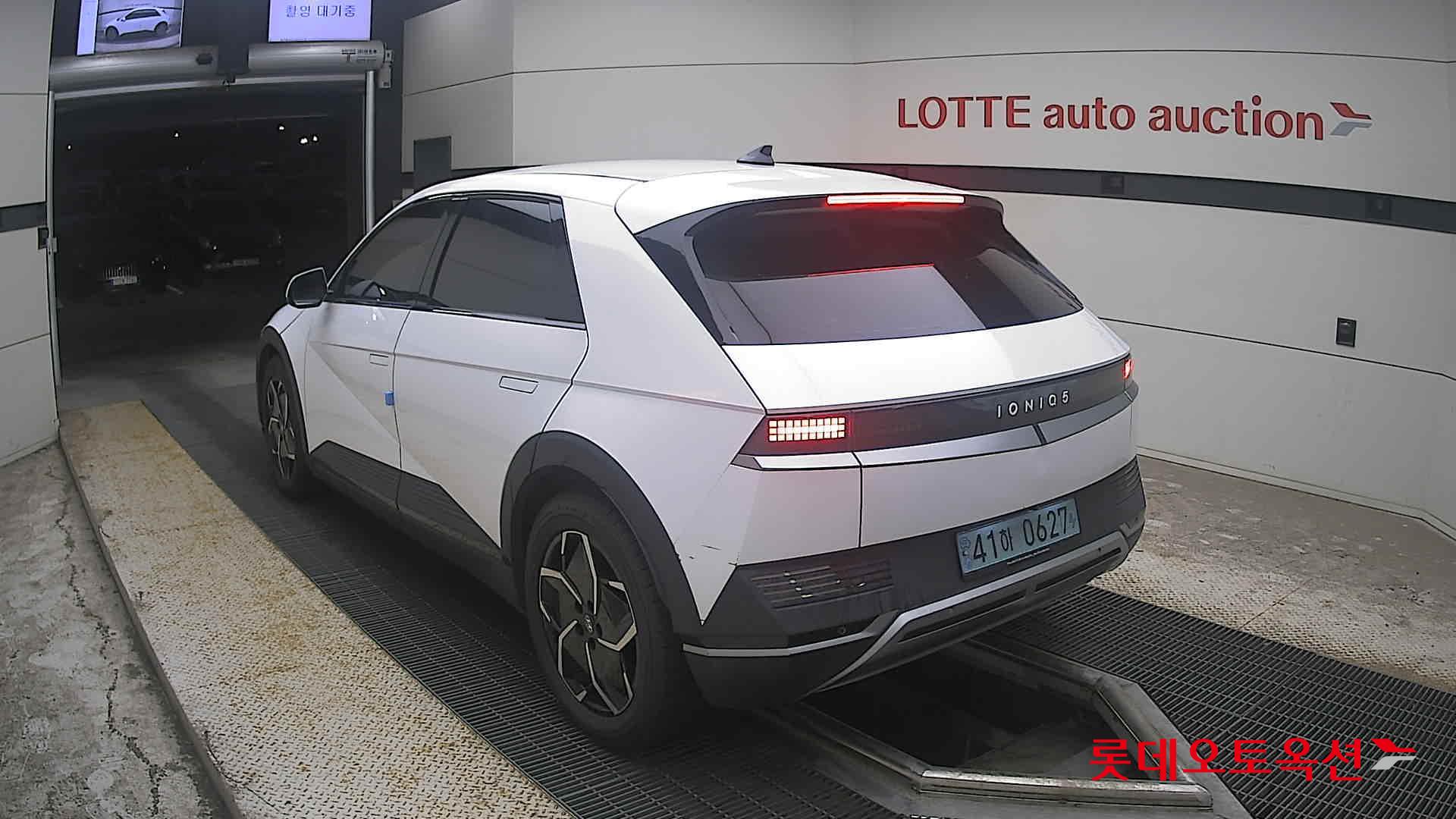 2022 - hyundai ioniq