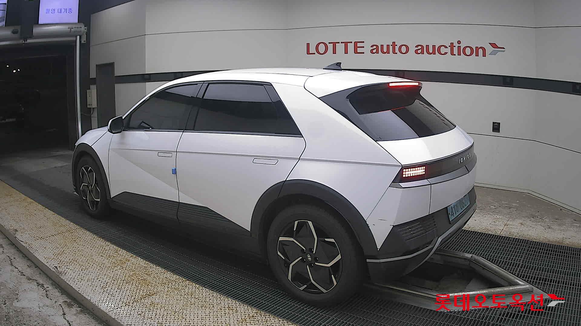 2022 - hyundai ioniq