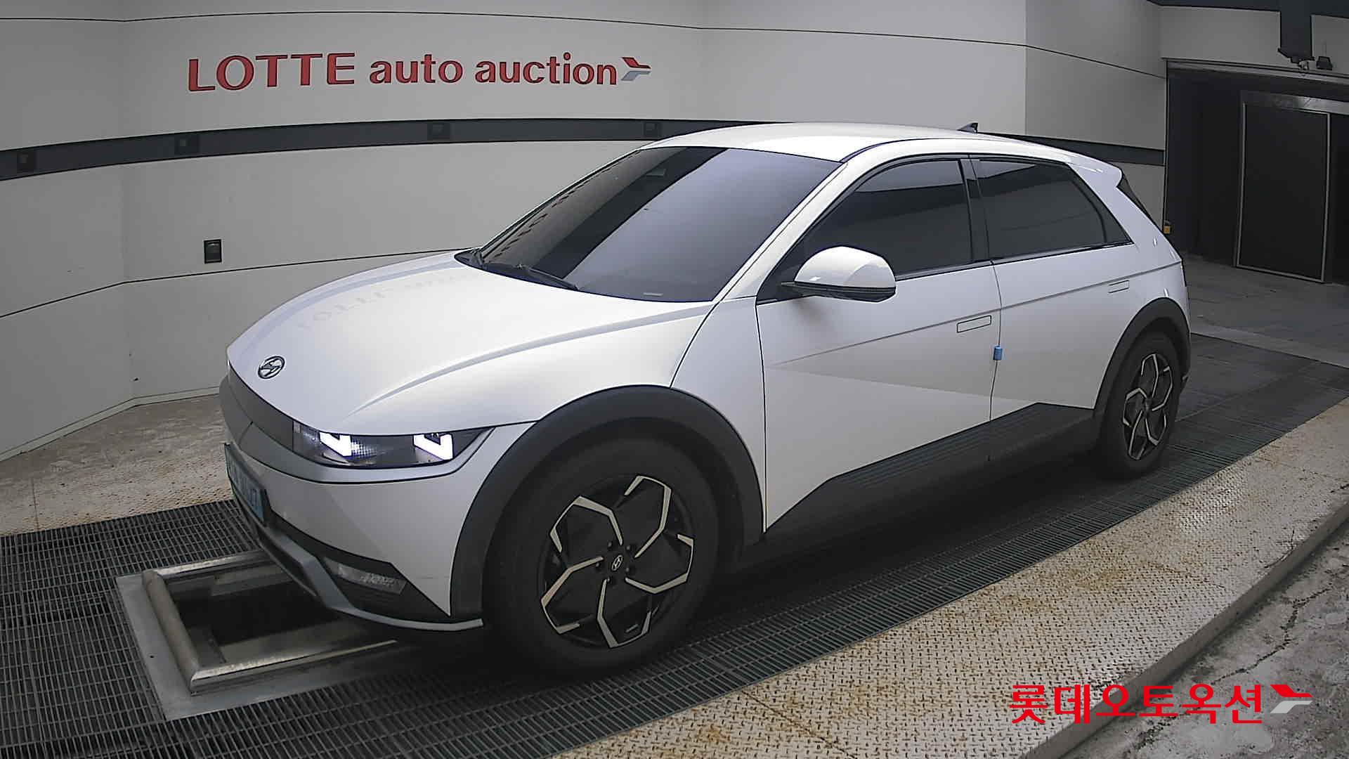 2022 - hyundai ioniq