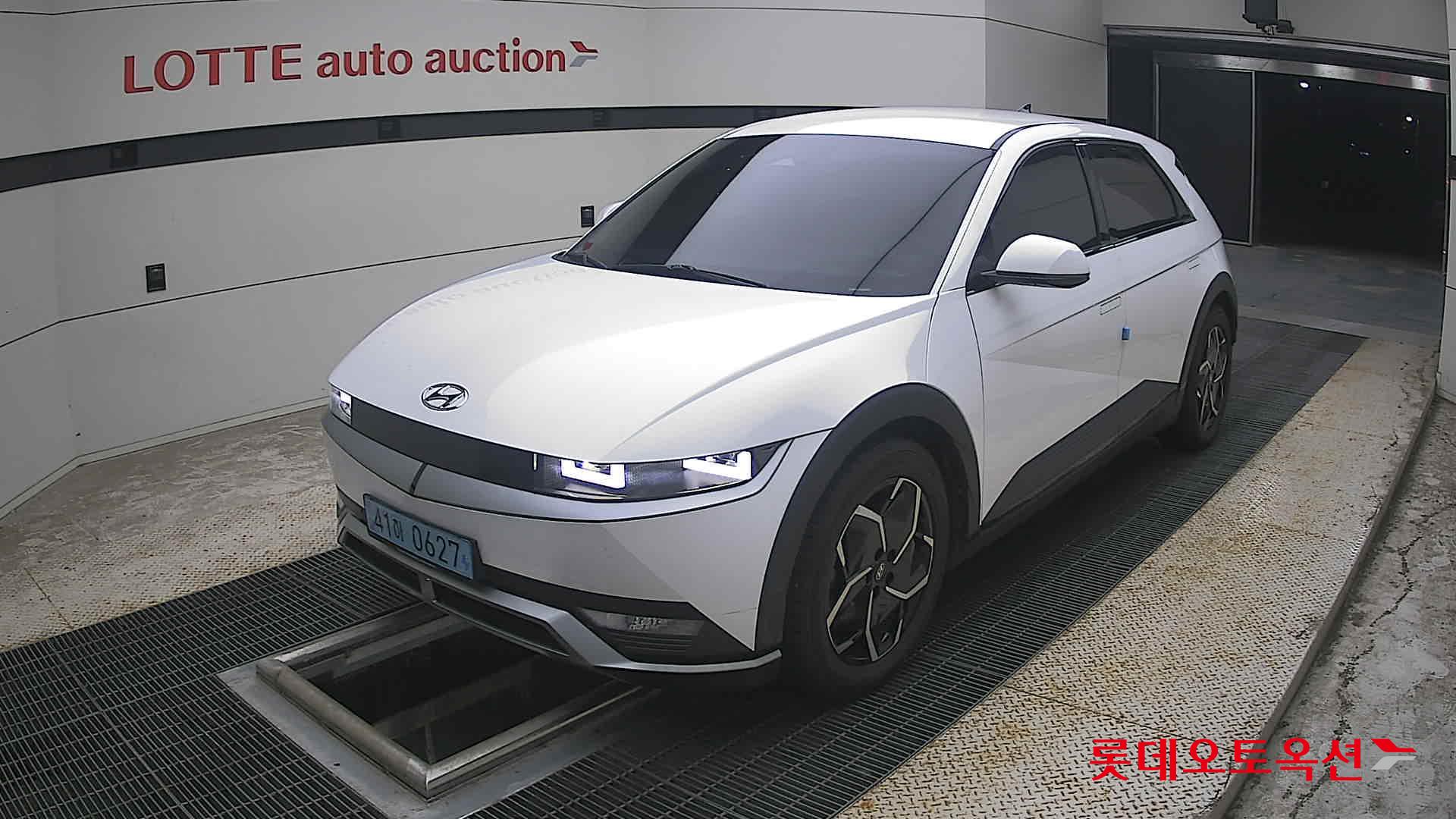2022 - hyundai ioniq