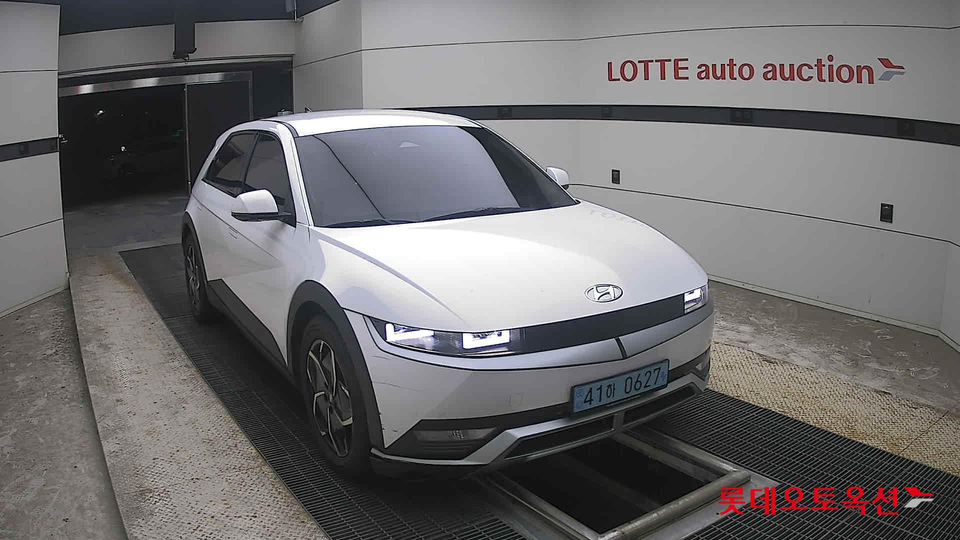 2022 - hyundai ioniq