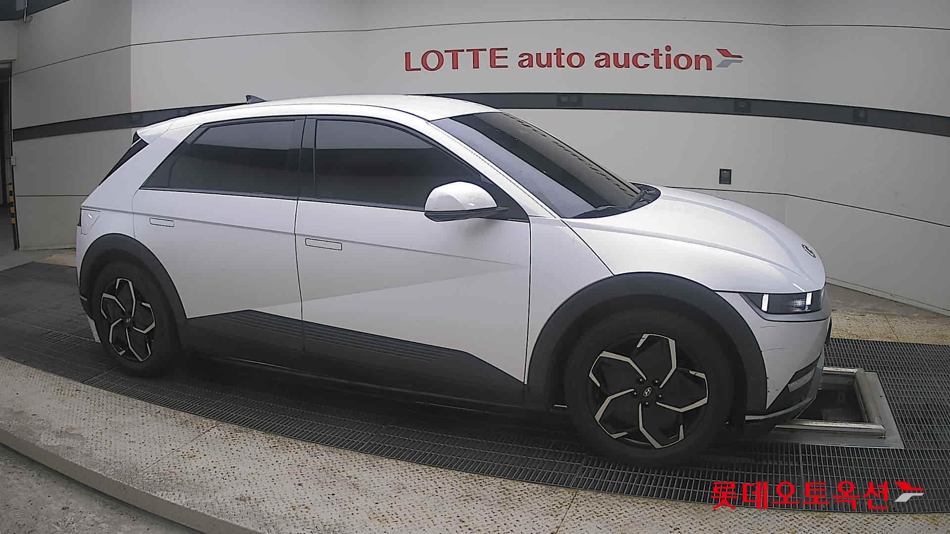 2022 - hyundai ioniq