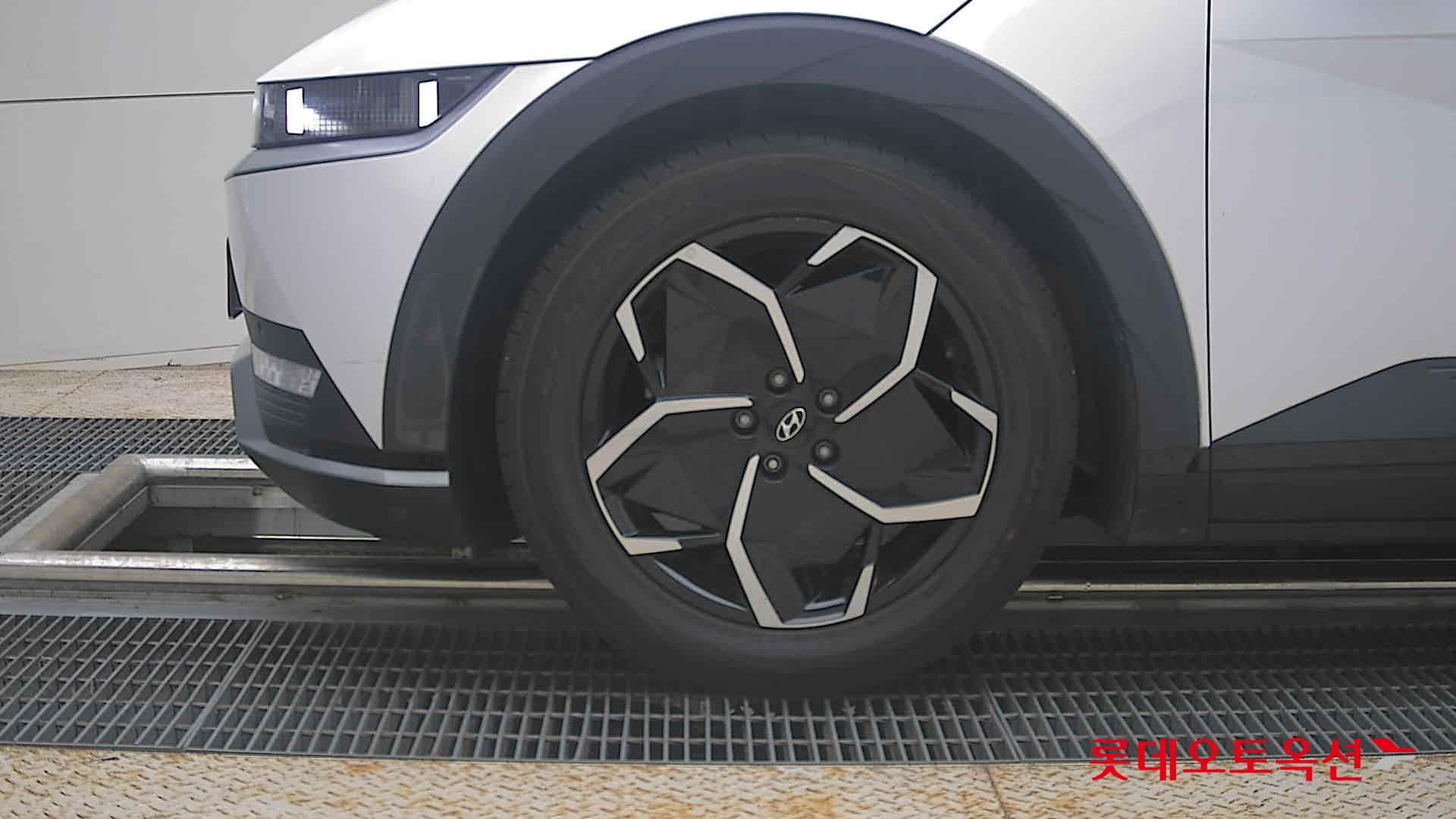 2022 - hyundai ioniq