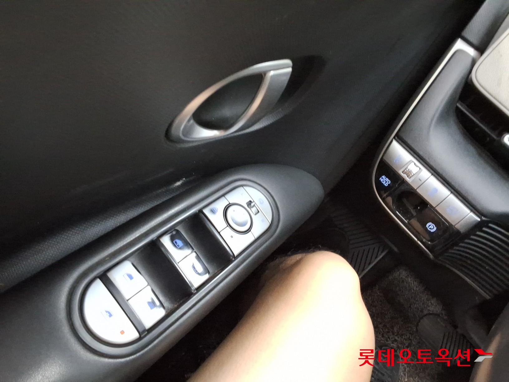 2022 - hyundai ioniq