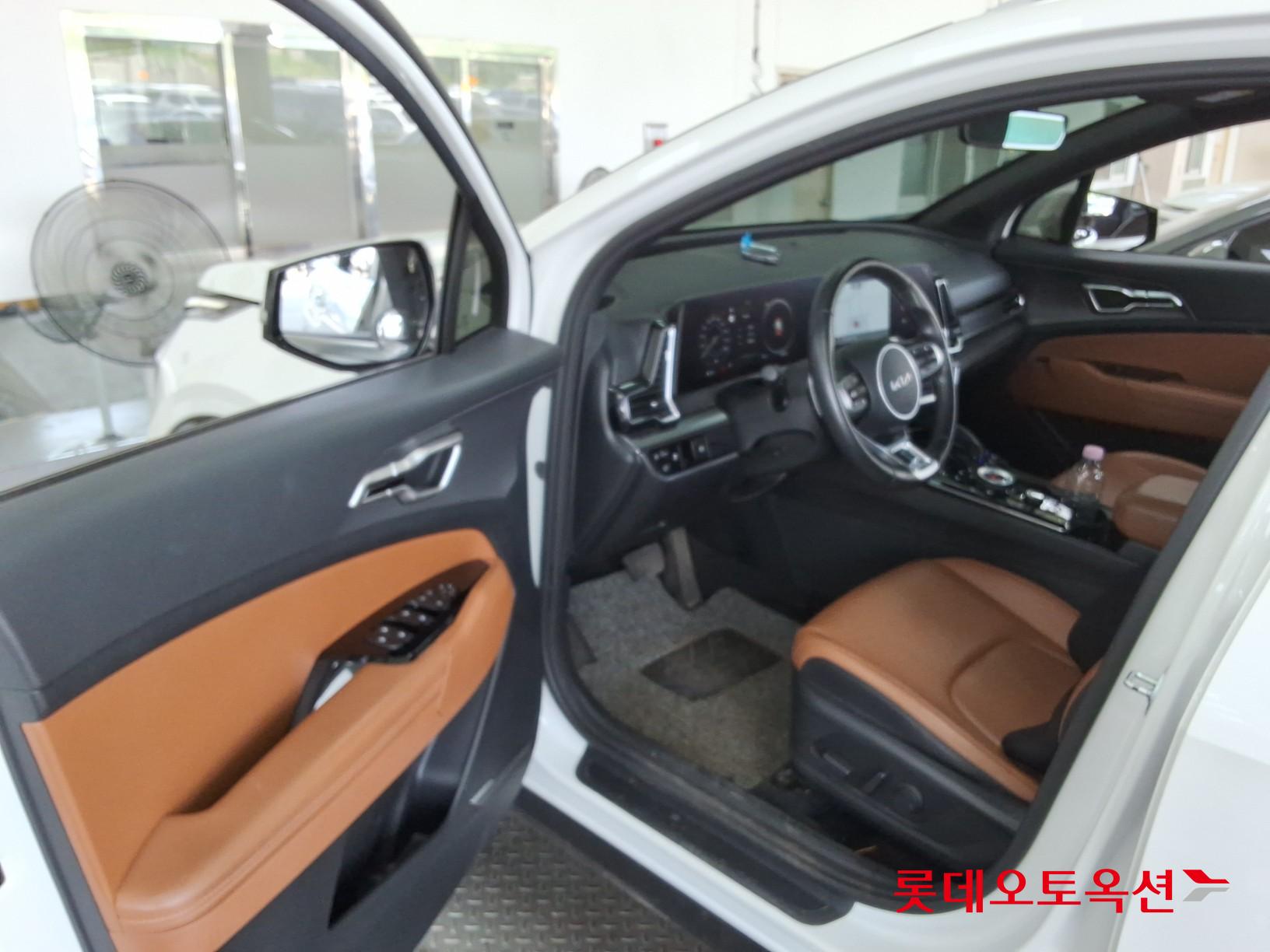 2023 - kia sportage