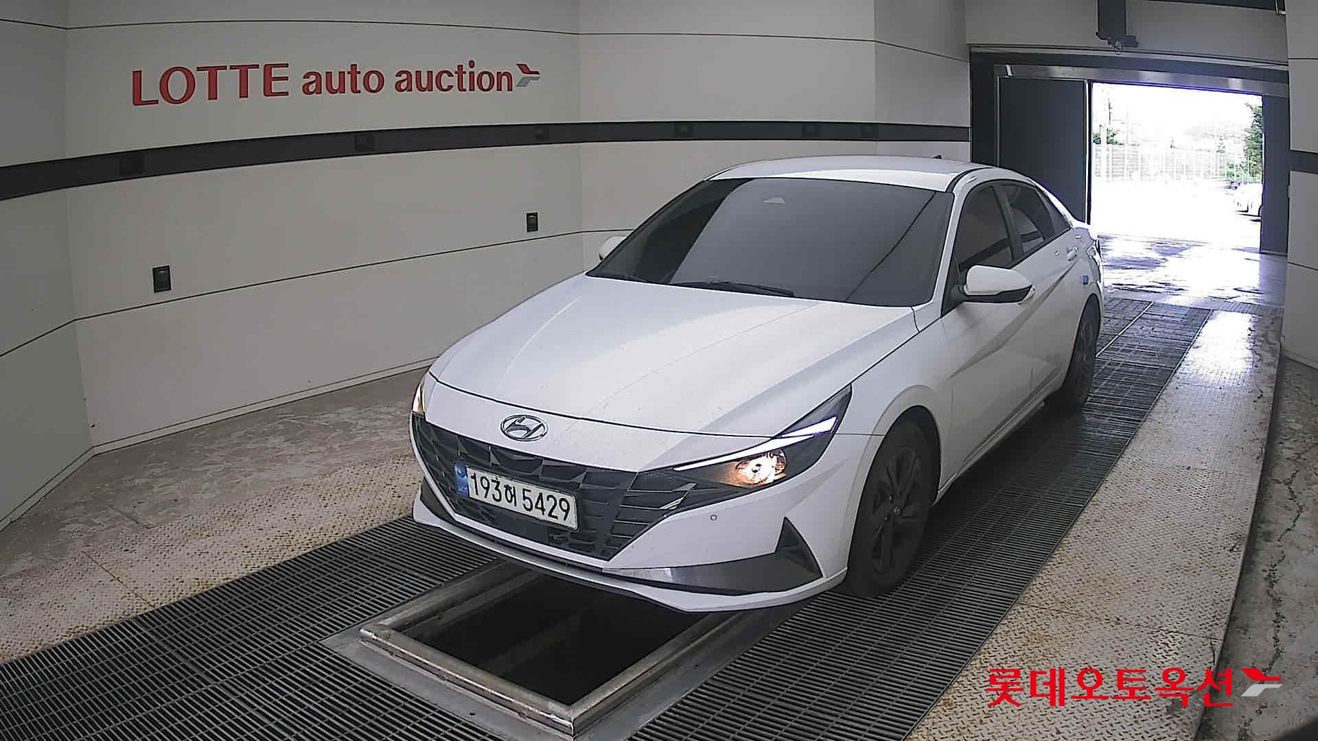 2023 - hyundai avante