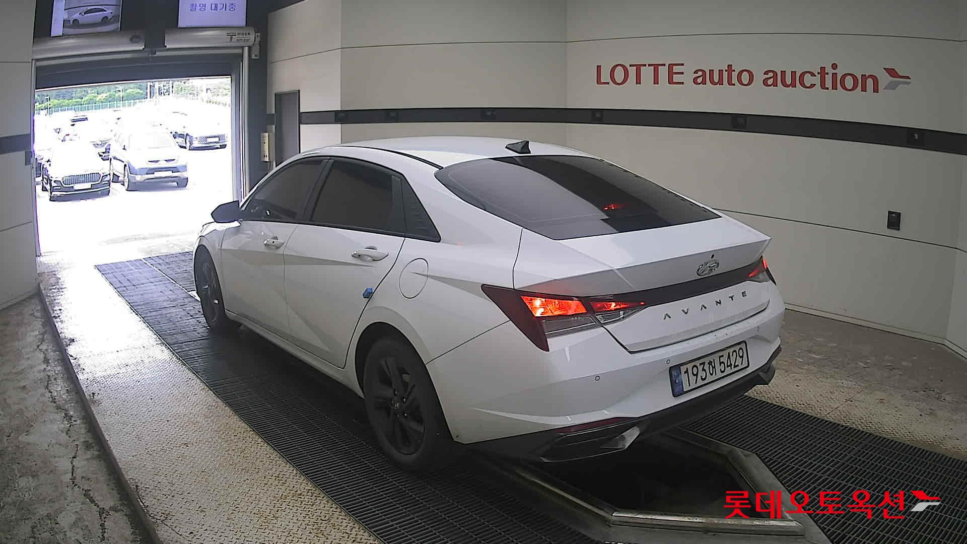 2023 - hyundai avante
