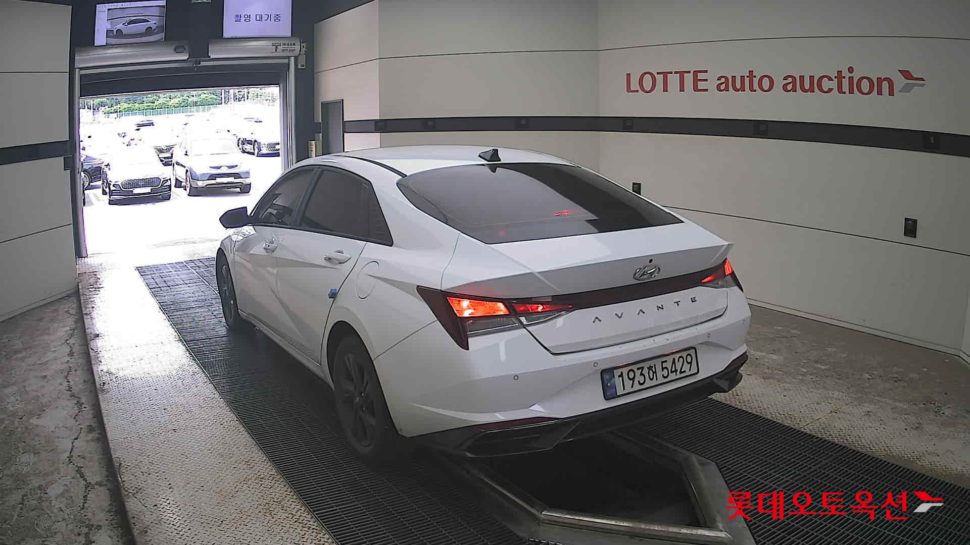 2023 - hyundai avante