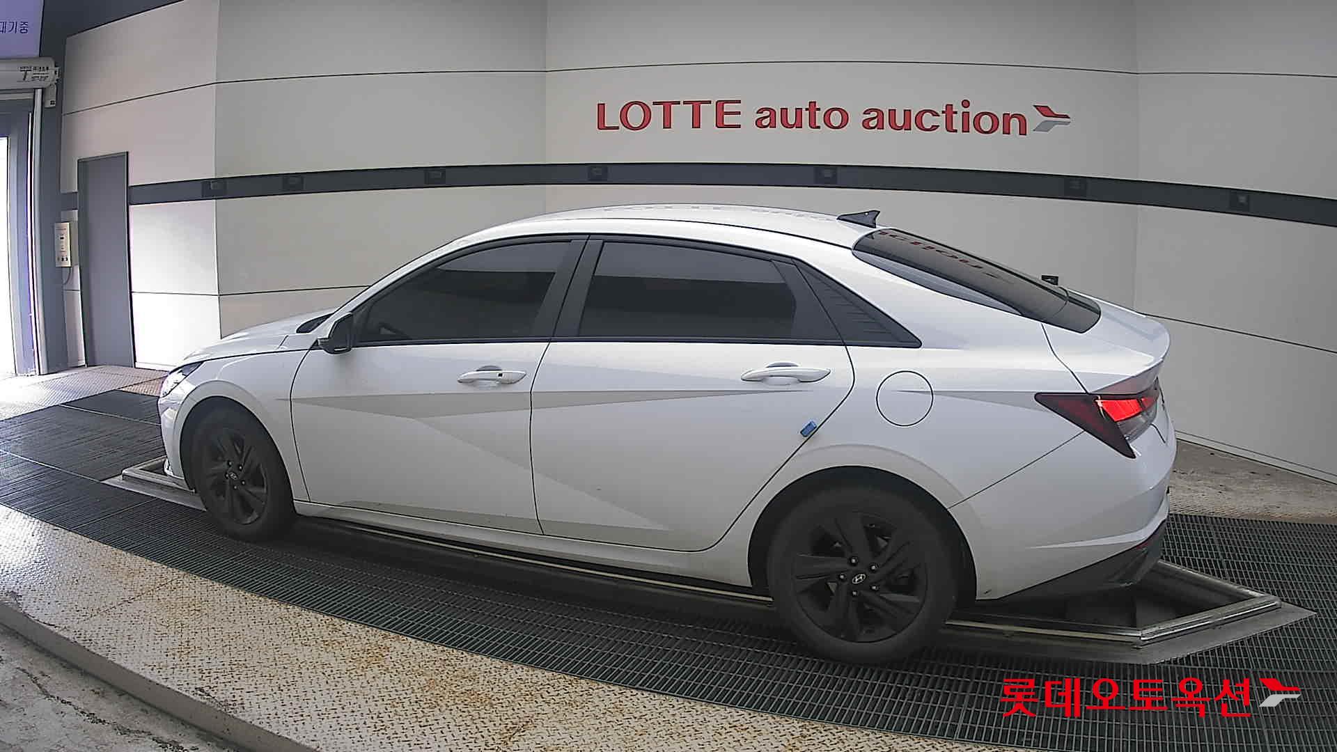 2023 - hyundai avante