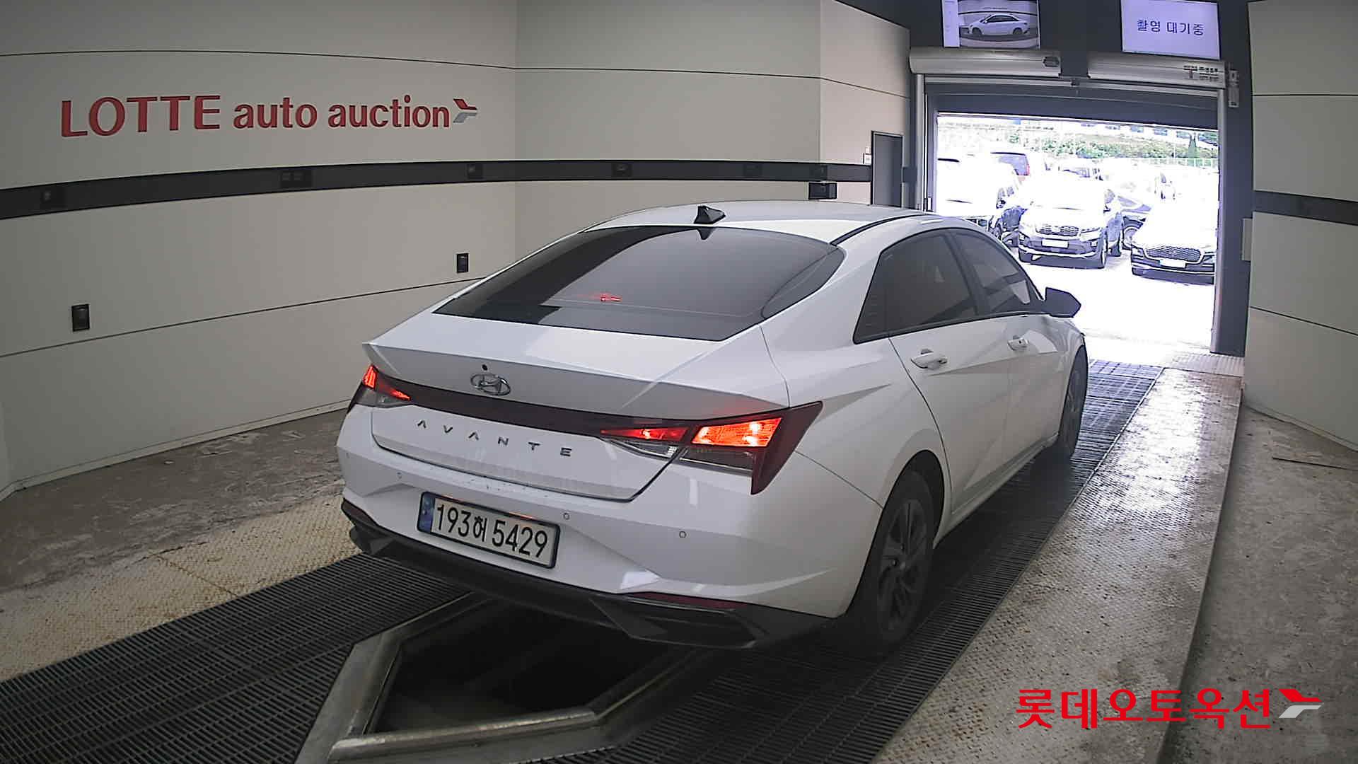 2023 - hyundai avante