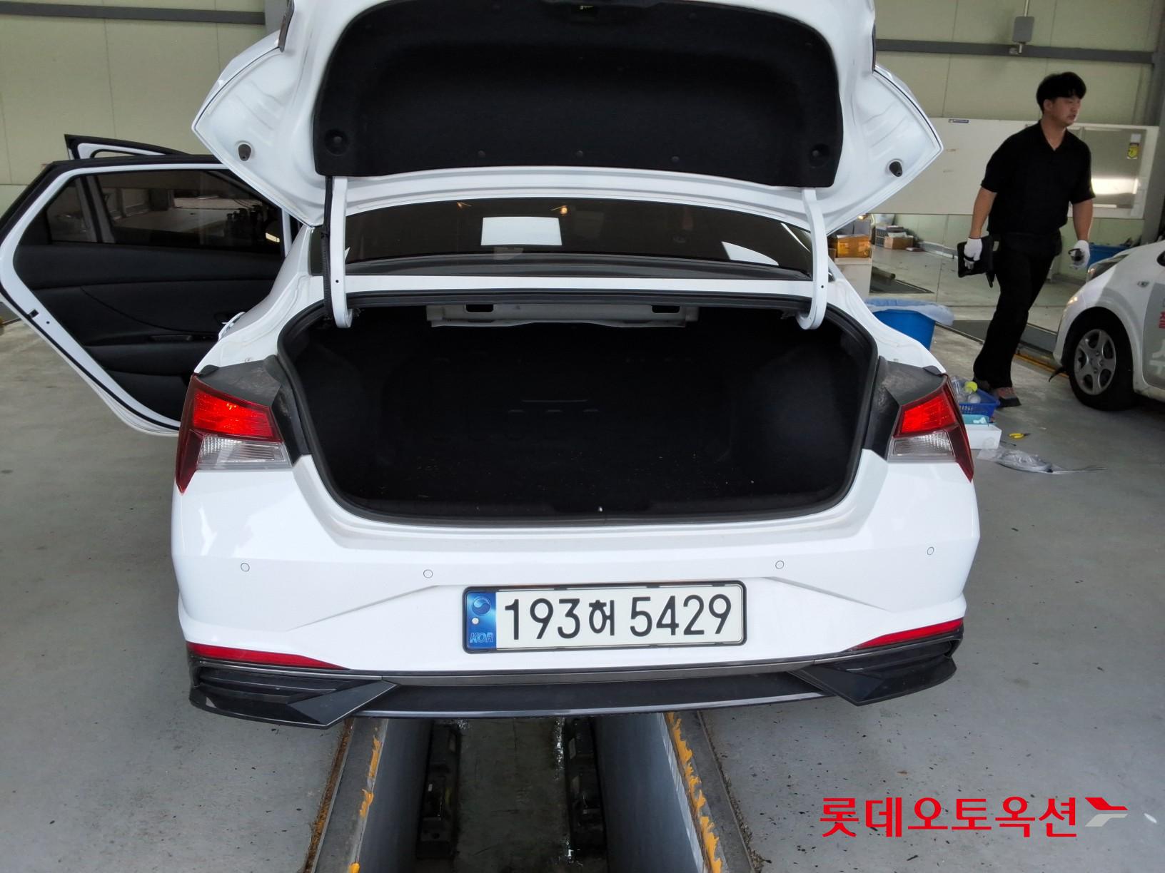 2023 - hyundai avante