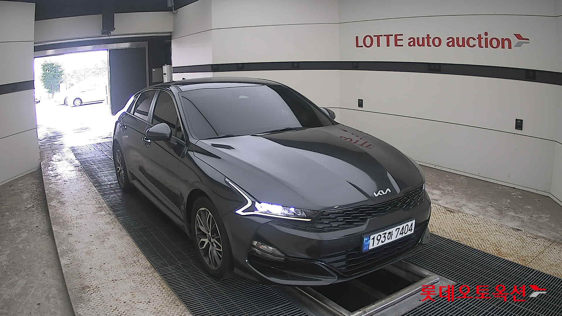 2022 - kia k5