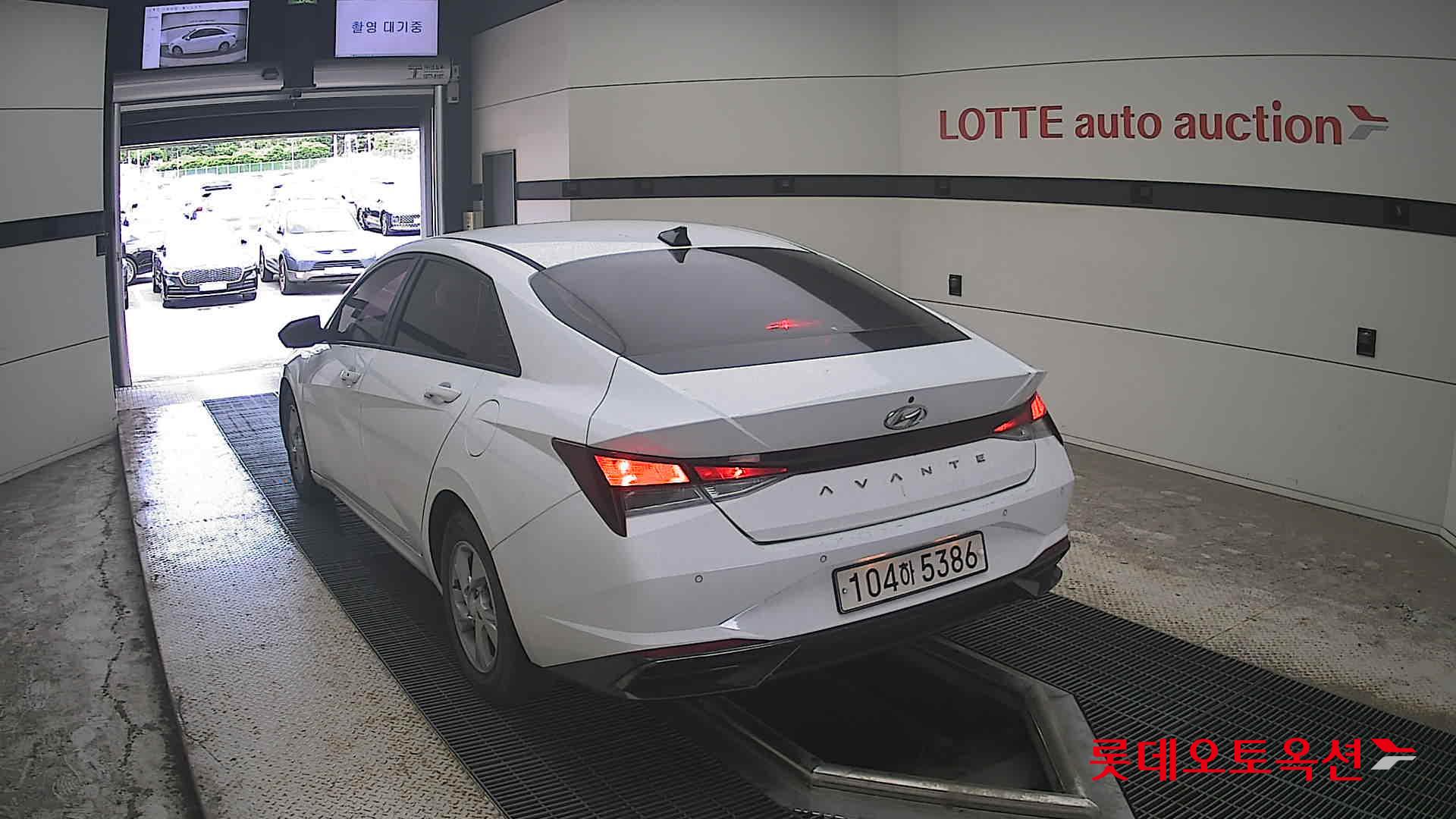 2021 - hyundai avante