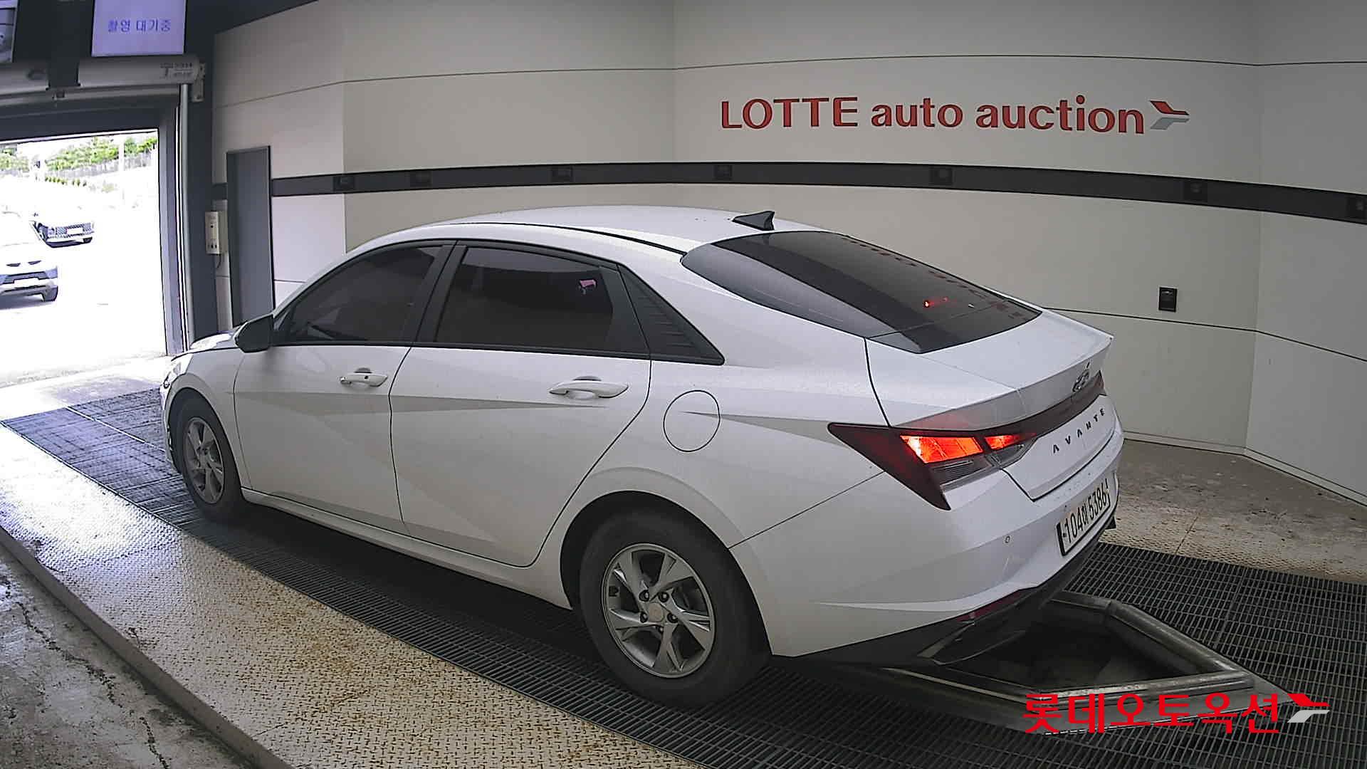 2021 - hyundai avante