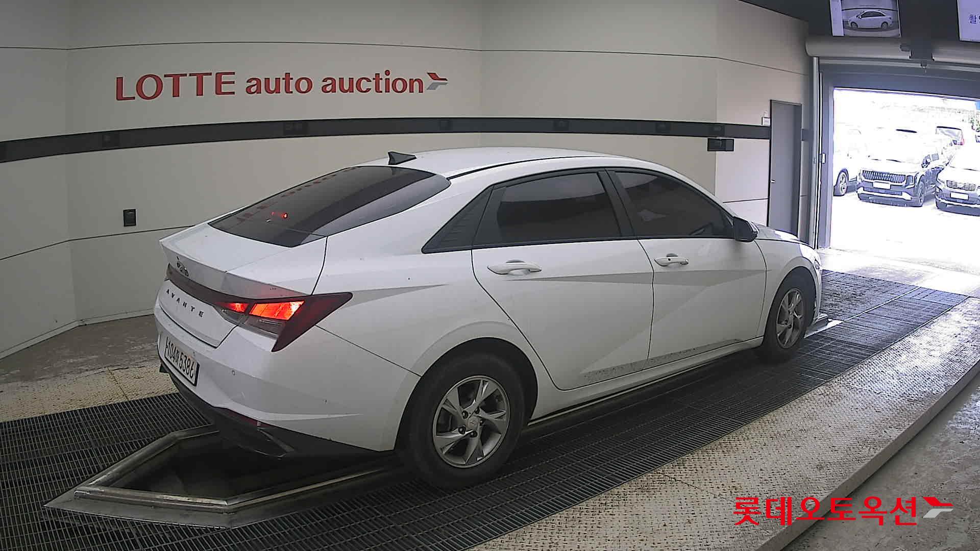 2021 - hyundai avante