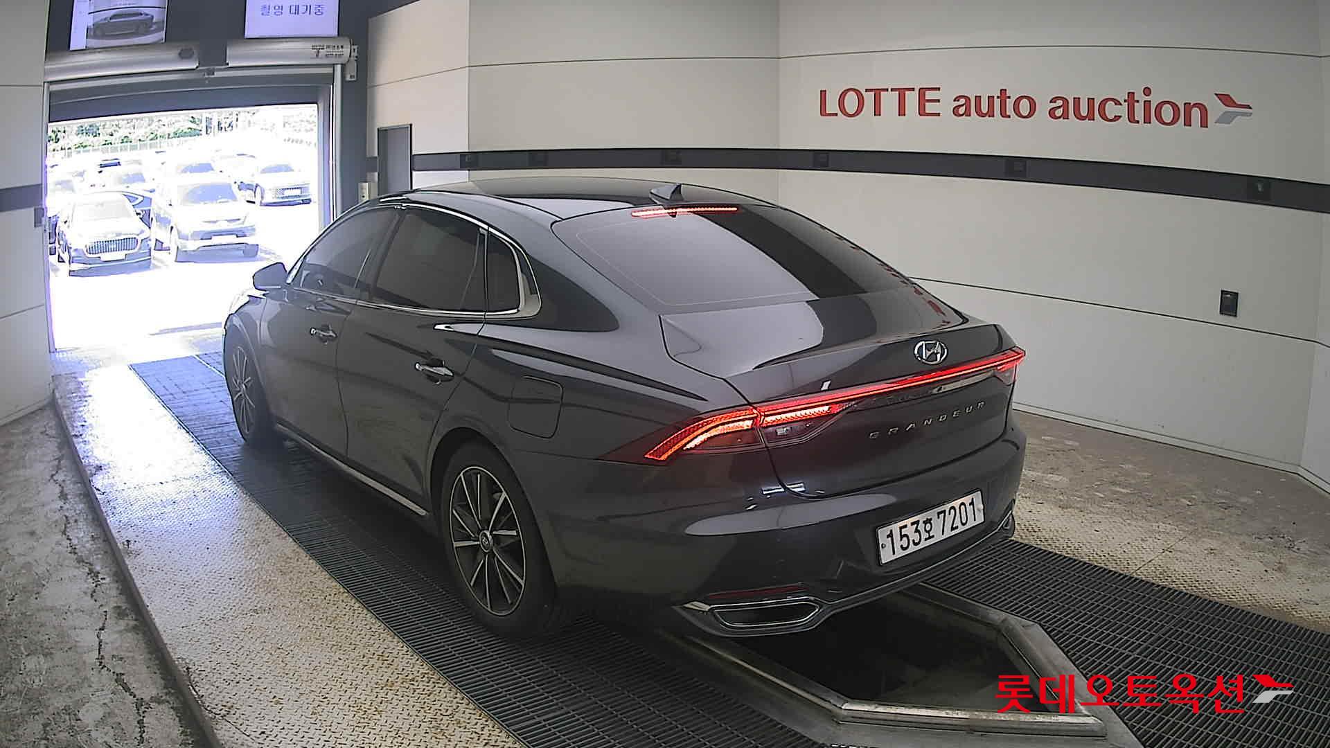 2021 - hyundai grandeur