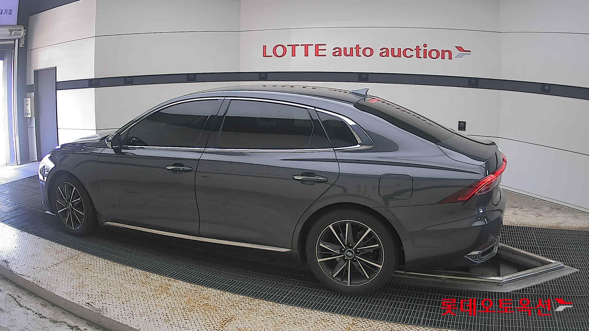 2021 - hyundai grandeur