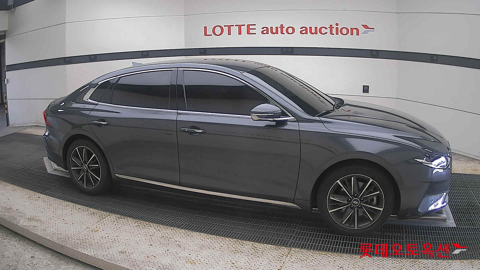 2021 - hyundai grandeur