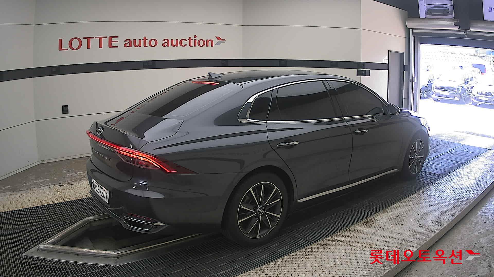 2021 - hyundai grandeur