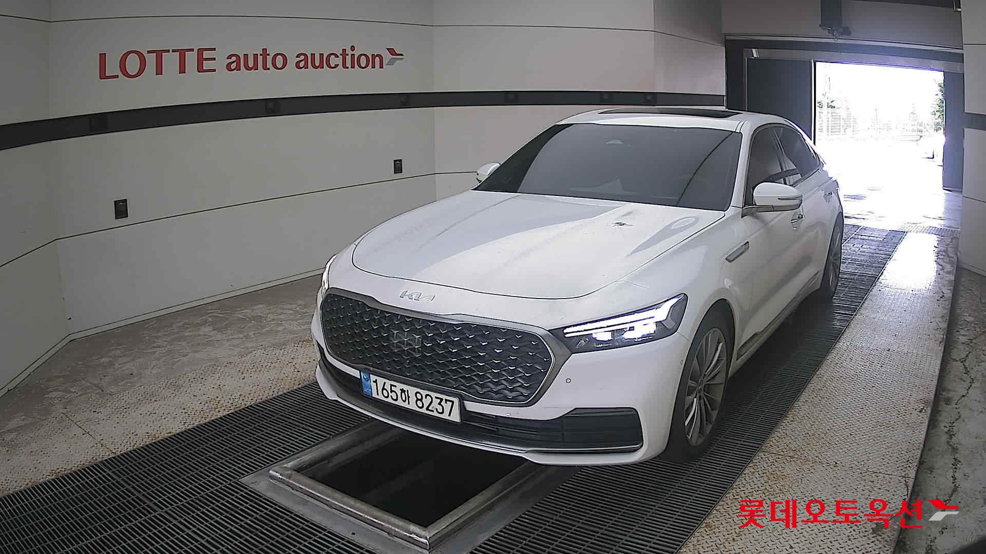 2022 - kia k9