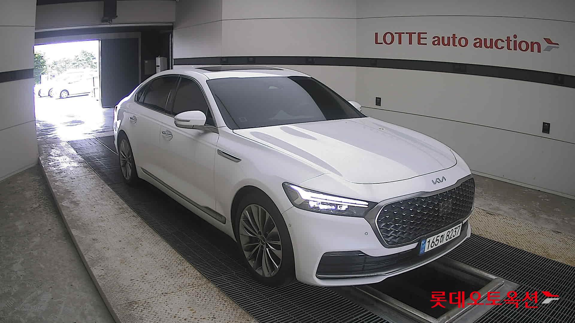 2022 - kia k9