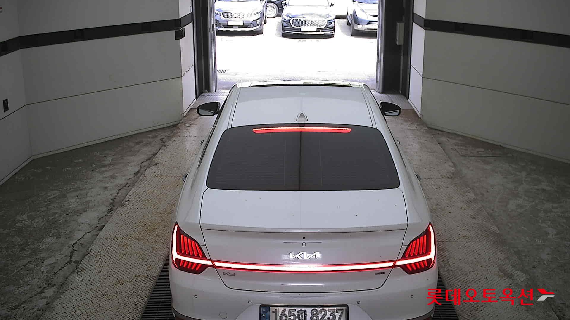 2022 - kia k9